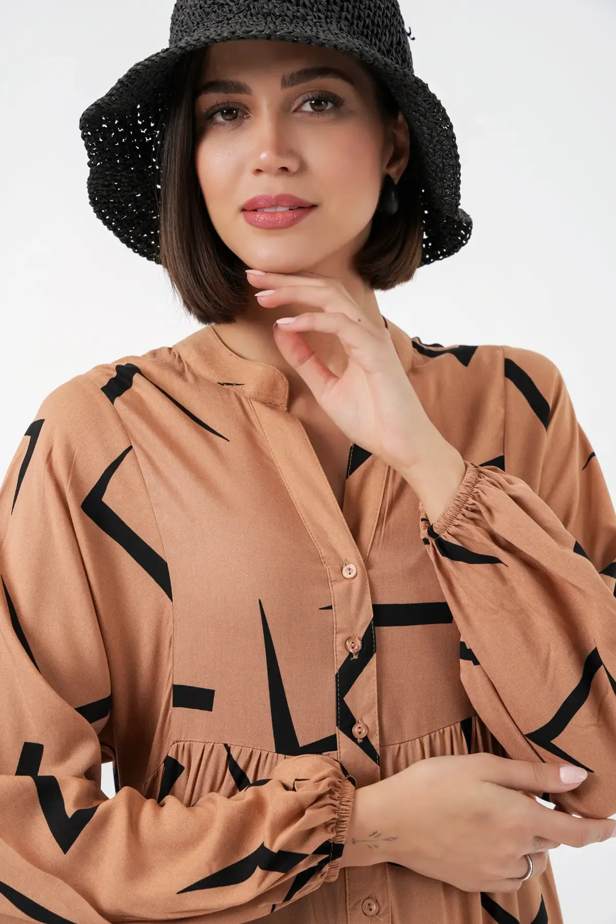 Kadın Desenli Uzun Tesettür Elbise 2585 - A. Vizon