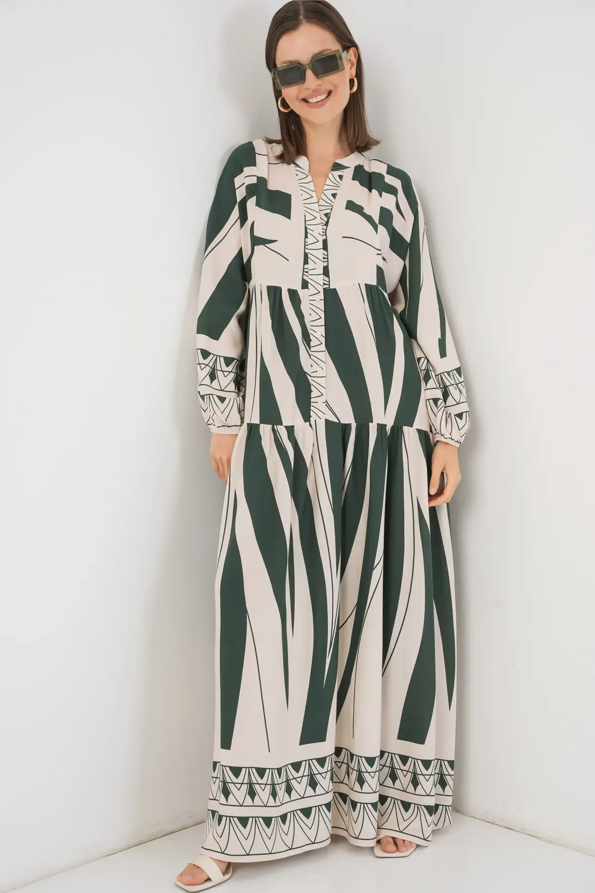 Kadın Desenli Uzun Tesettür Elbise 2585 - A. Zümrüt Yeşili