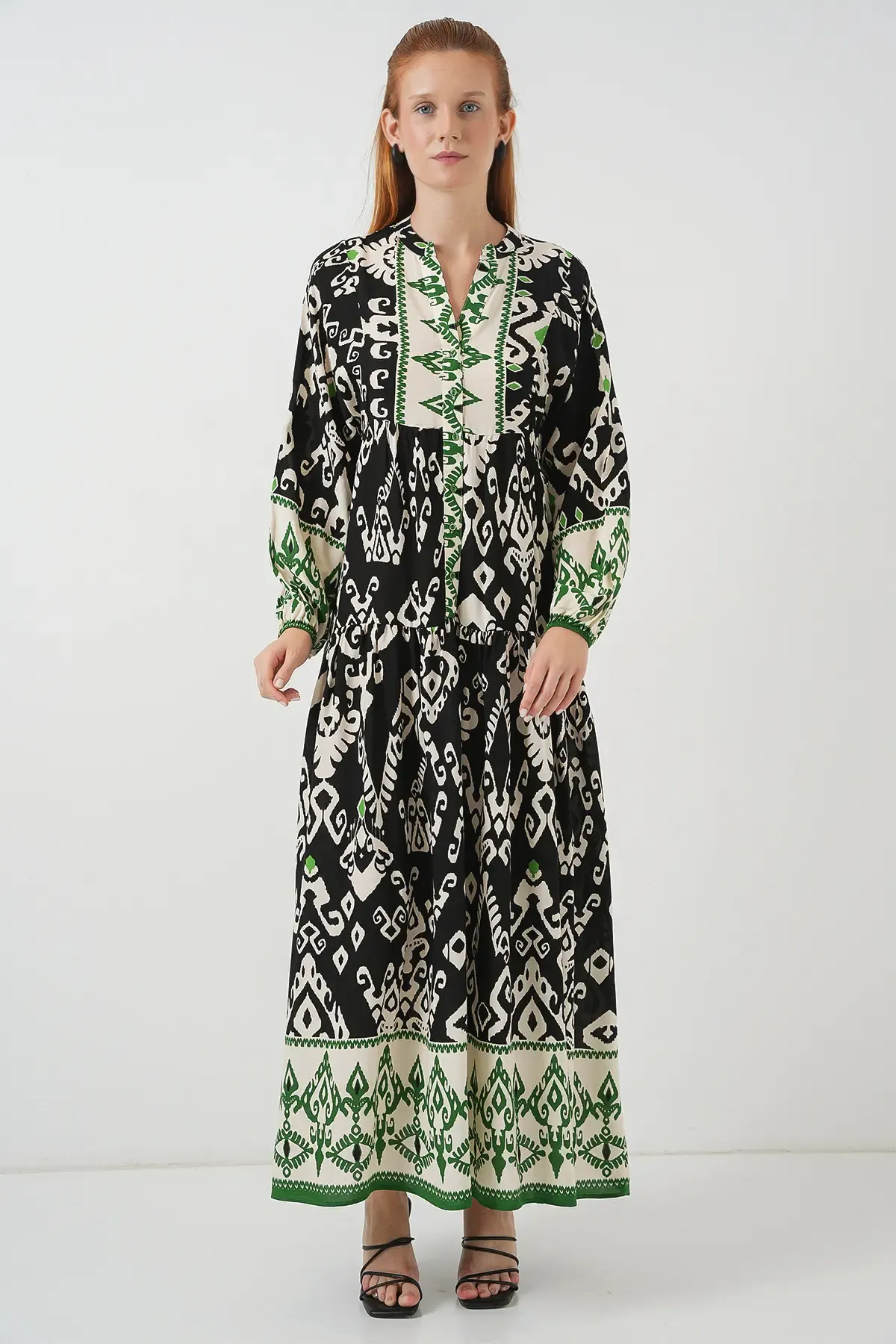 Kadın Desenli Uzun Tesettür Elbise 2585 - Siyah - Yeşil