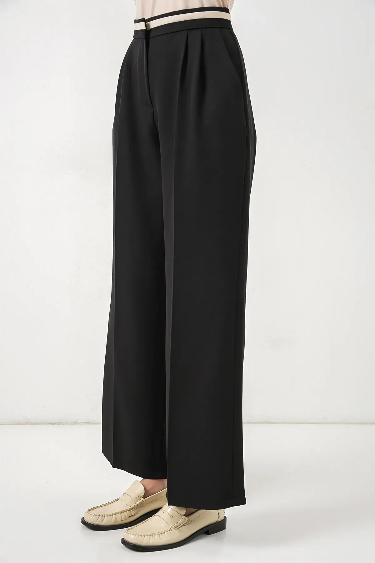 Kadın Geniş Paça Kumaş Pantolon 30088 - Siyah