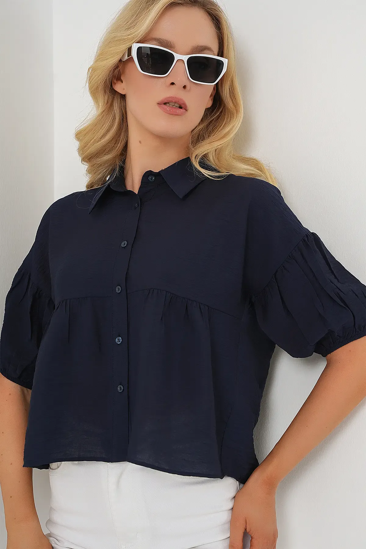 Kadın Kısa Kol Crop Gömlek 20335 - Lacivert