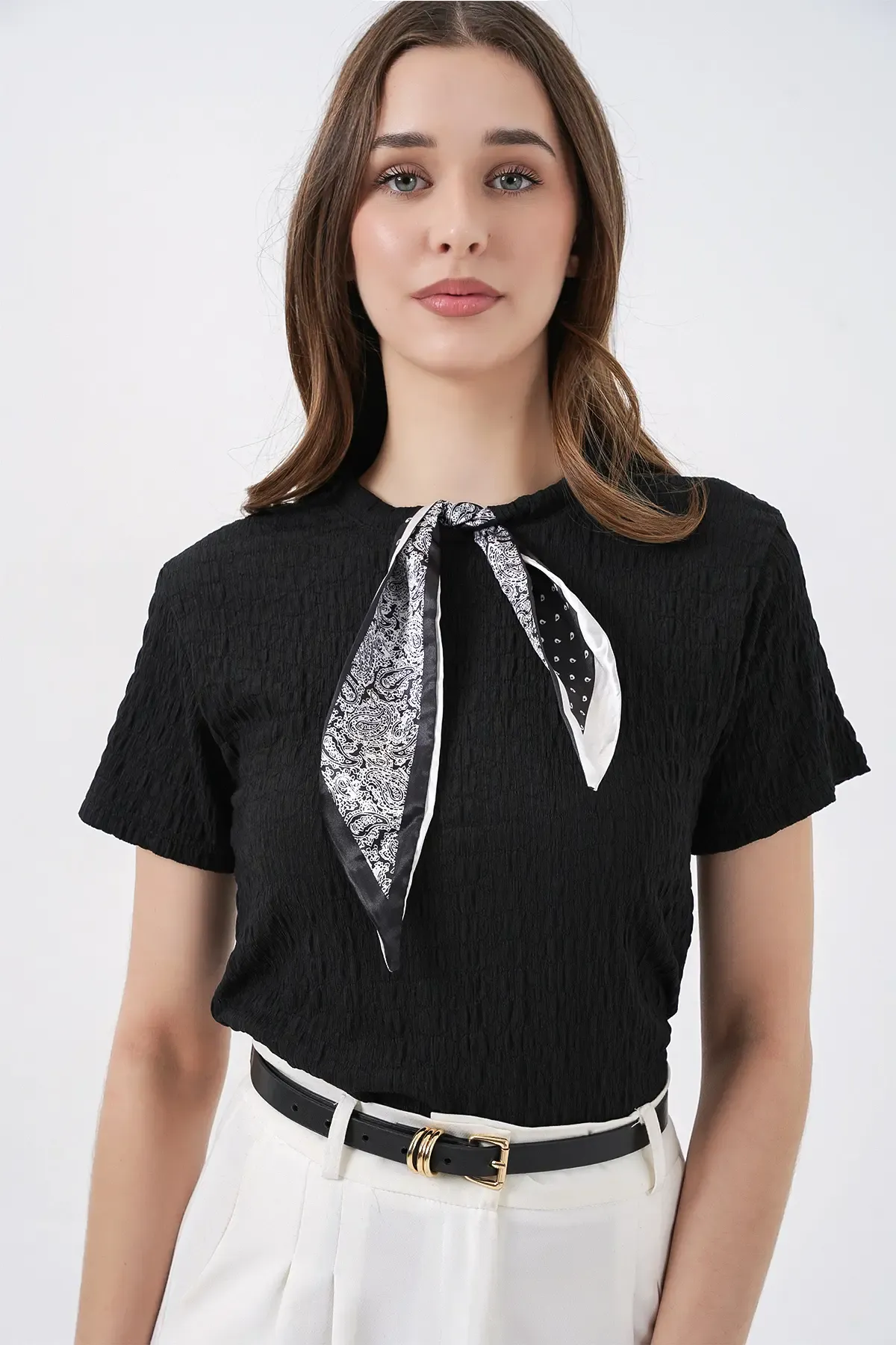 Kadın Kısa Kol Fularlı Örme Bluz 981 - Siyah