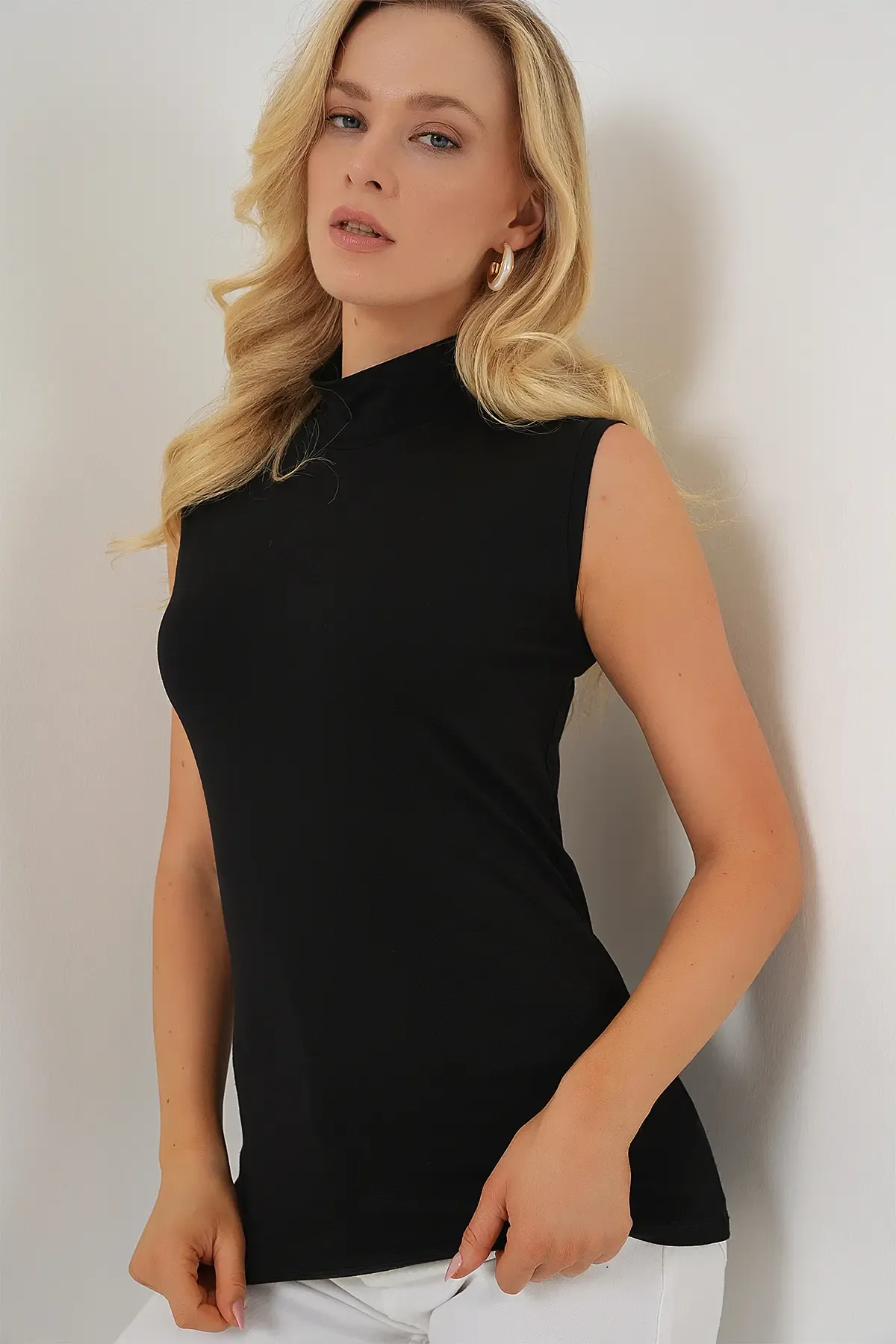 Kadın Kolsuz Body 4348 - Siyah