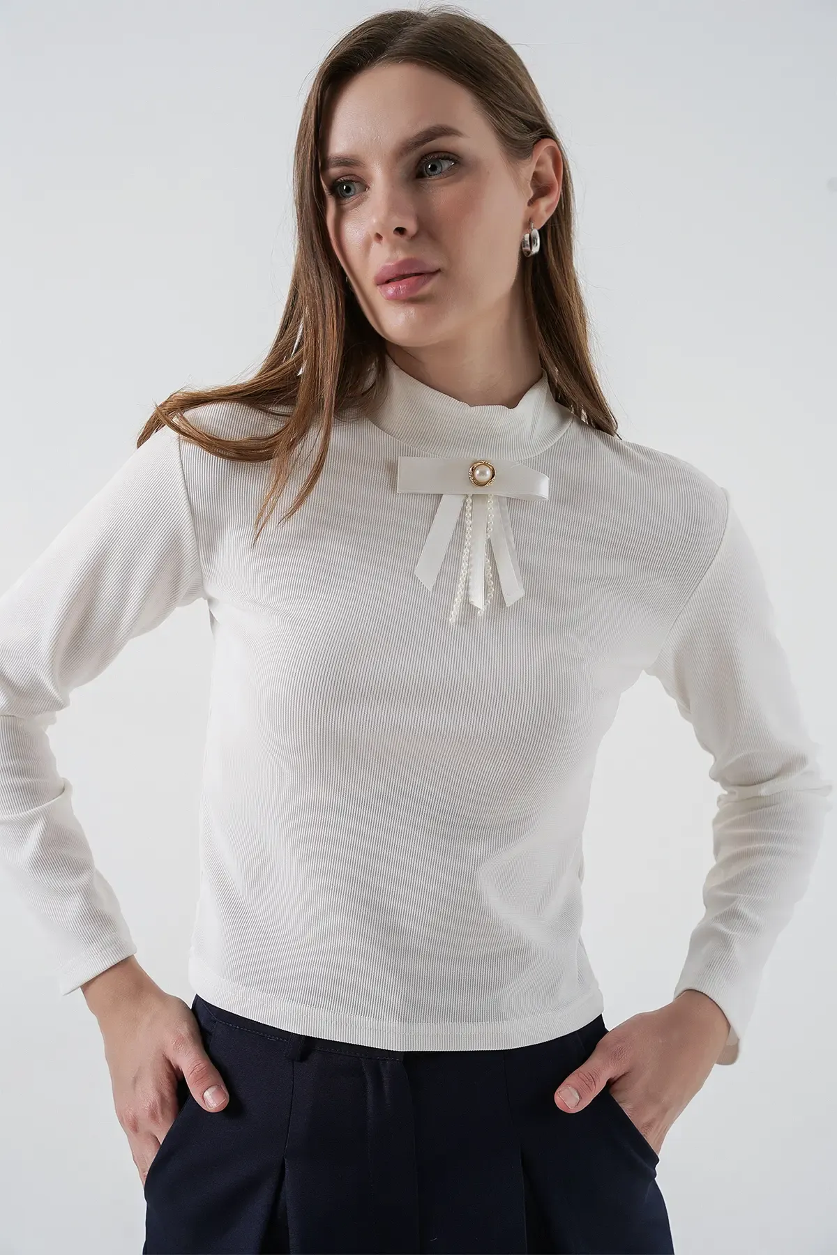 Kadın Kurdale Detay Uzun Kollu Bluz 977 - Beyaz