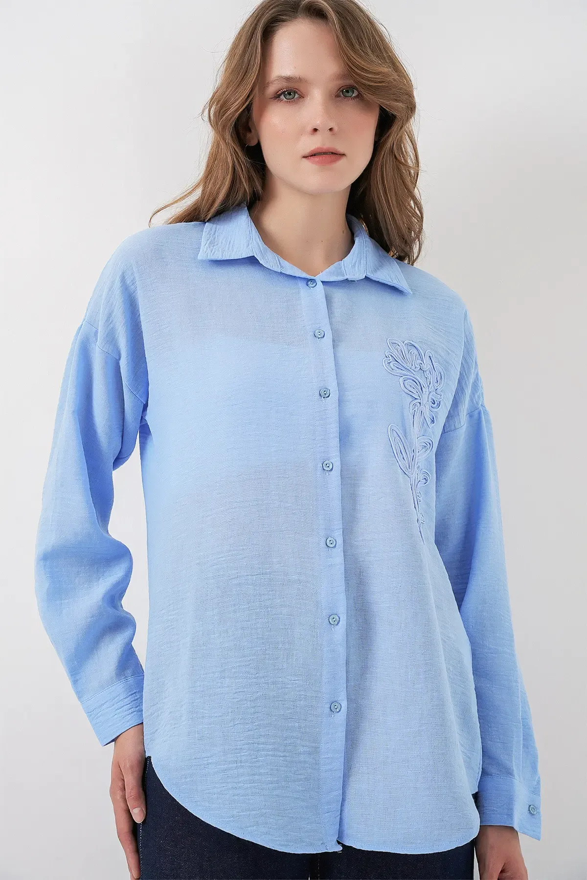 Kadın Nakışlı Oversize Gömlek 20338 - Mavi