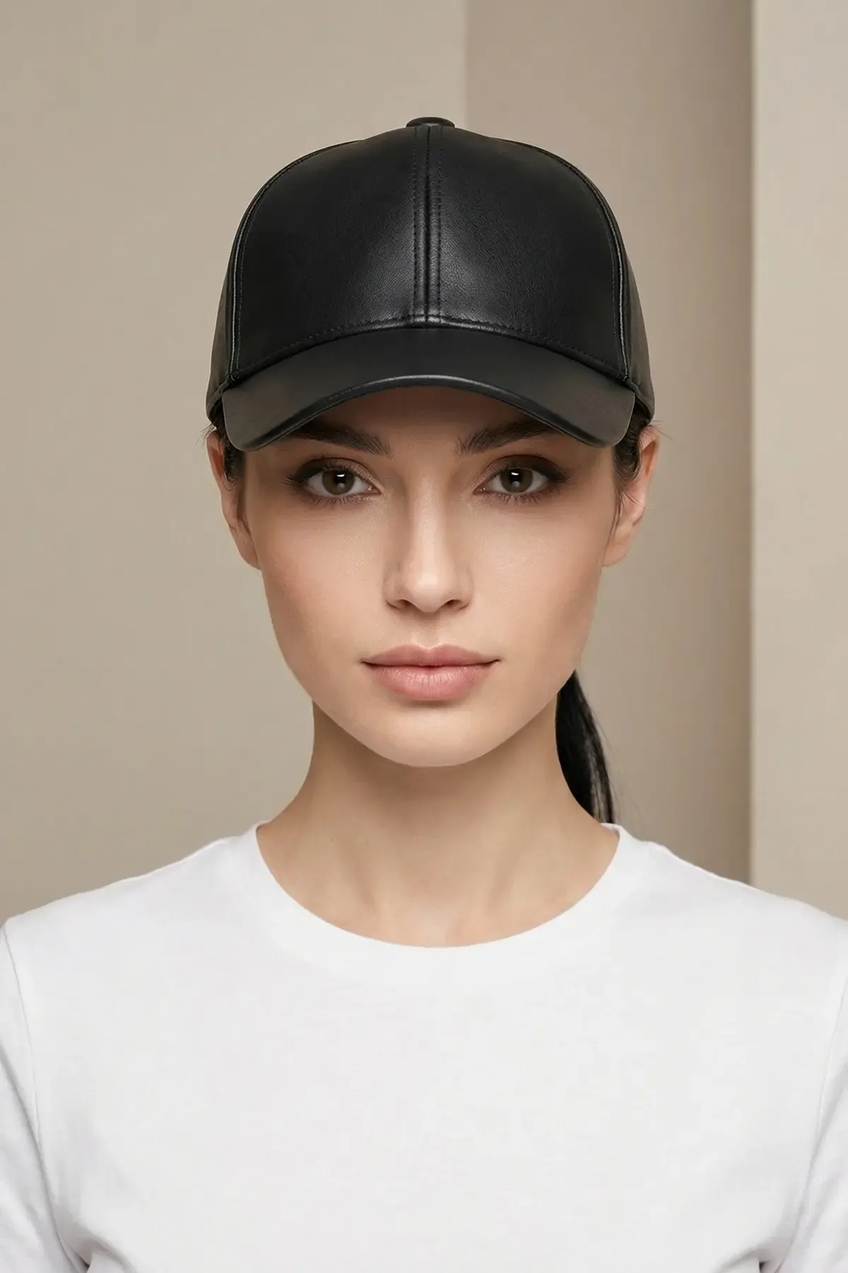 Kadın Suni Deri Şapka 010195 - Siyah