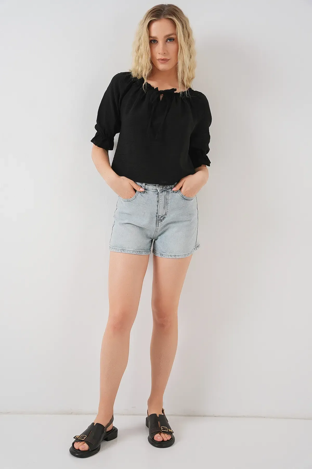 Kadın Yakası Fırfır Detaylı Bluz 959 - Siyah