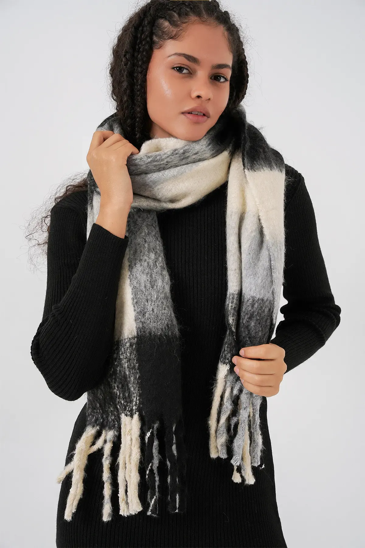 Kadın Yumuşak Dokulu Kalın Şal Atkı 15951 - A.Siyah