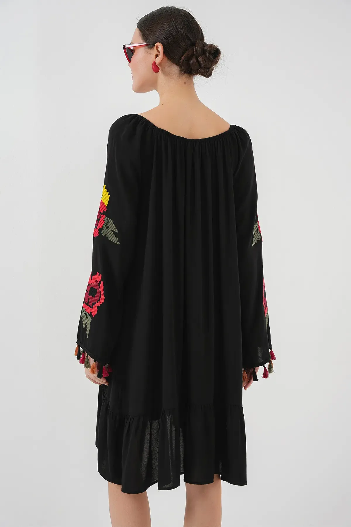 Nakışlı Midi Elbise 2531 - Siyah