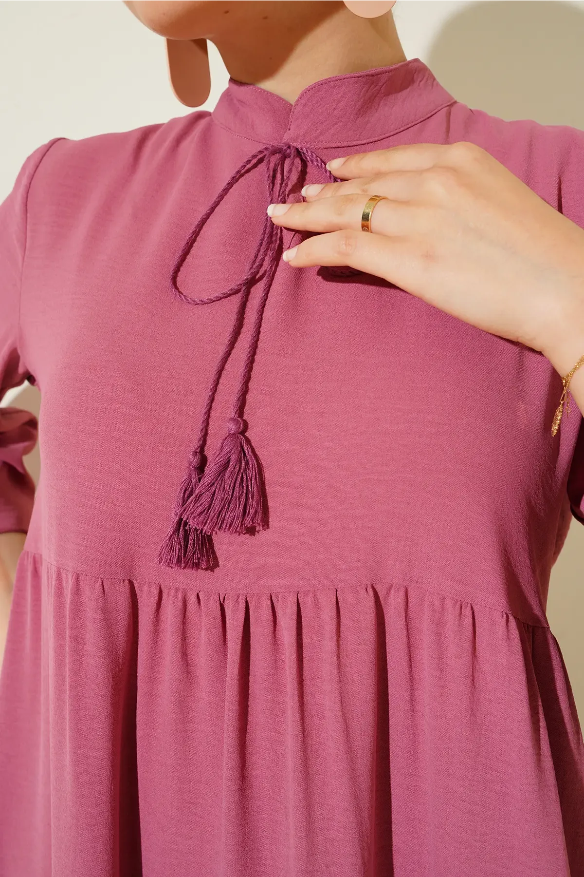 T1627 Yaka Bağcıklı Elbise - A. Pembe