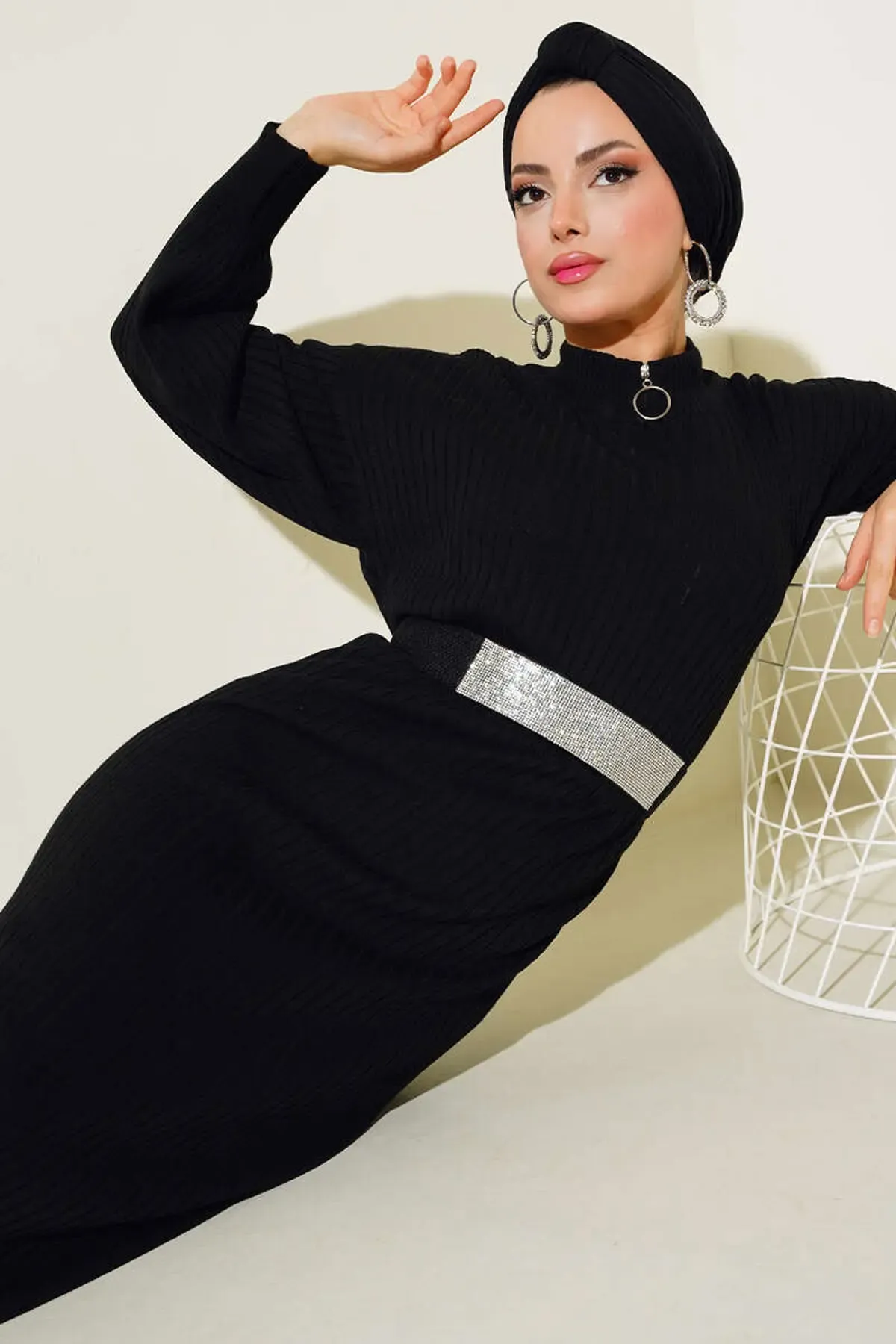 15900 Boydan Tesettür Triko Elbise - Siyah