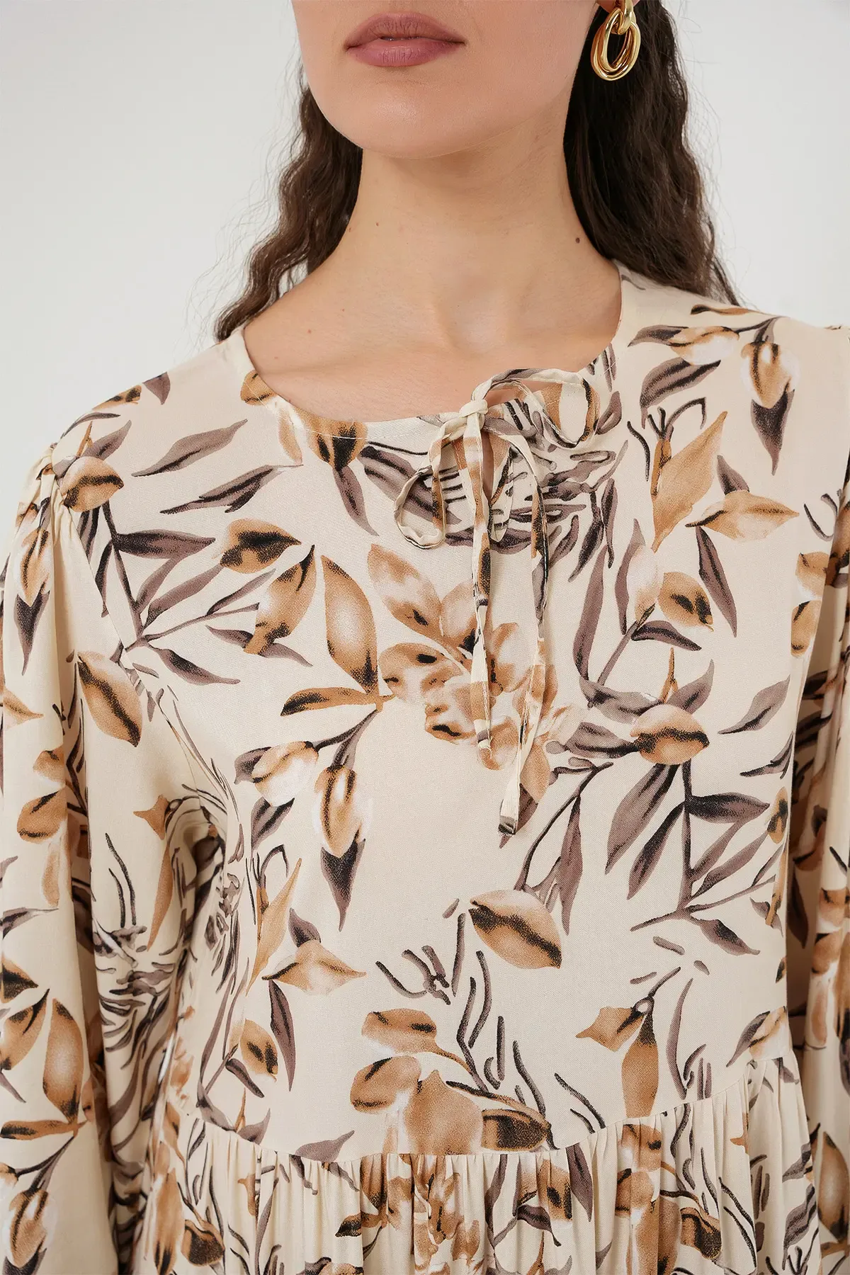 1947 Desenli Uzun Elbise - Bej