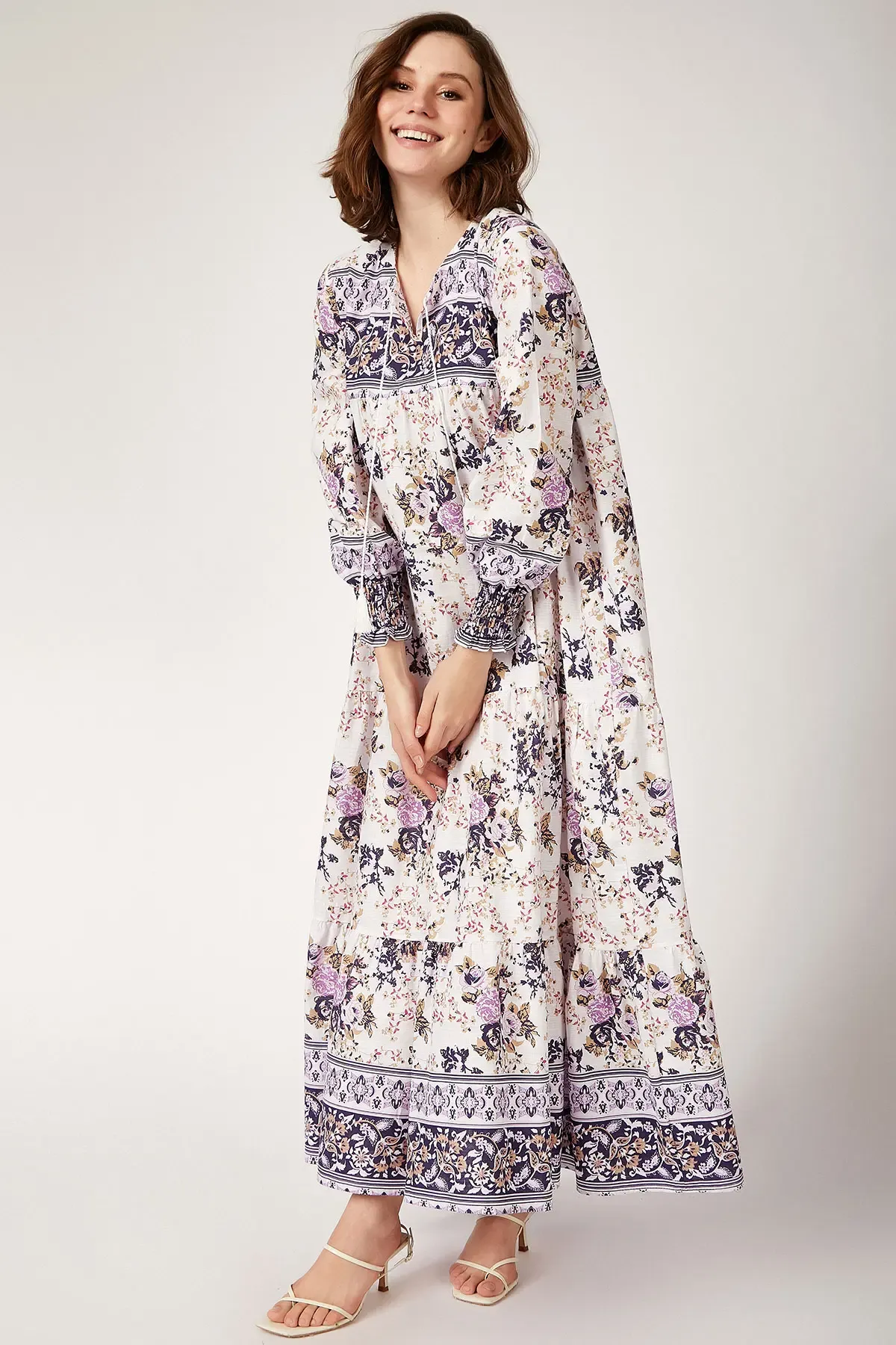 1947 Desenli Uzun Mor Tesettür Elbise