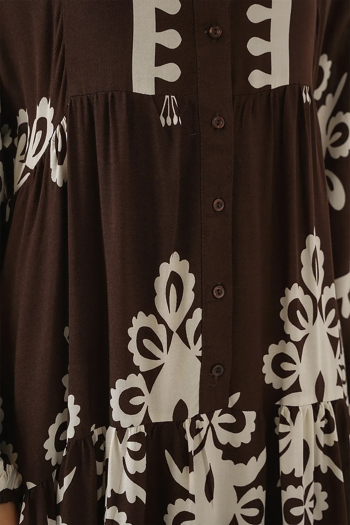 2423 Otantik Desenli Tesettür Elbise - Koyu Kahve