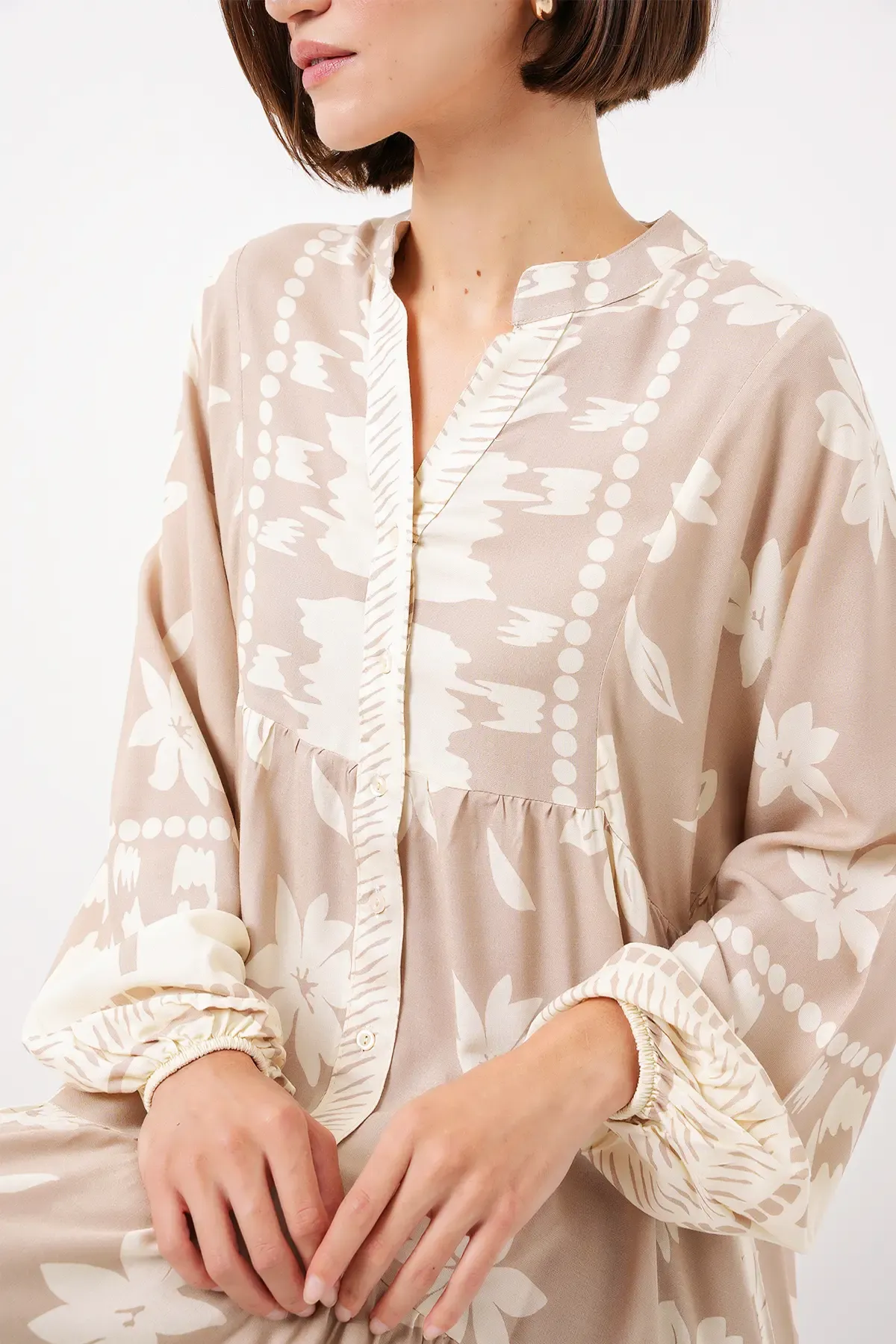 2423 Otantik Desenli Tesettür Elbise - Vizon