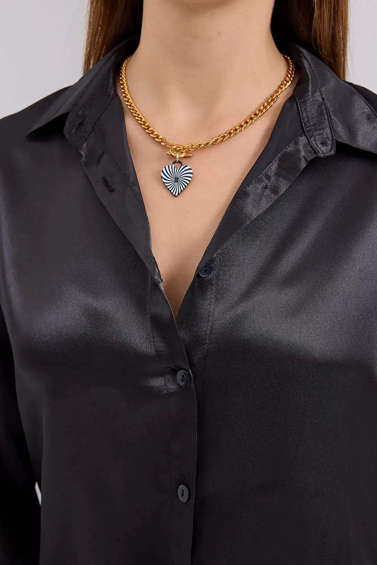 3964 Hafif Dökümlü Saten Gömlek - Siyah