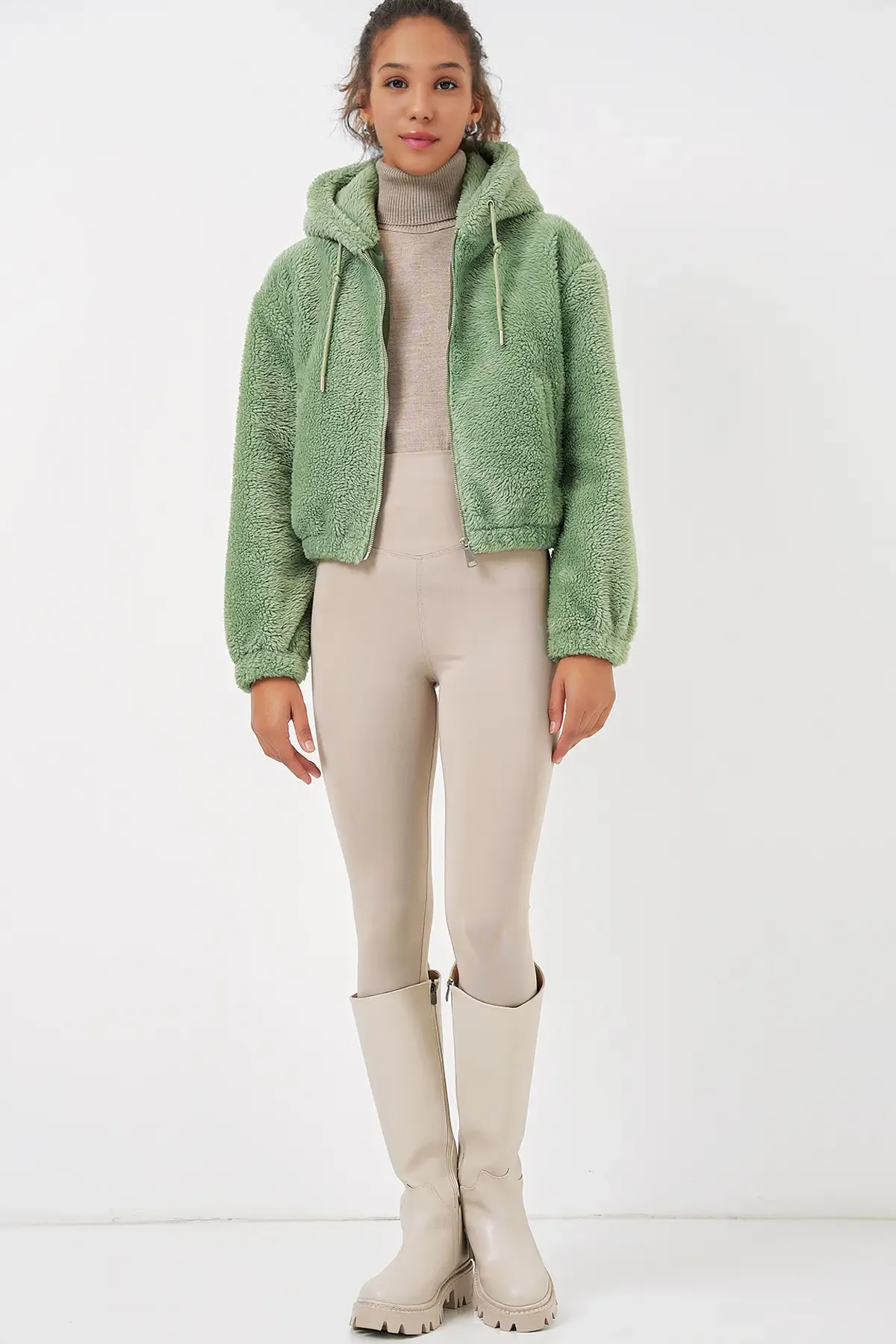 5193 Kapüşonlu Peluş Crop Ceket - E.Yeşil