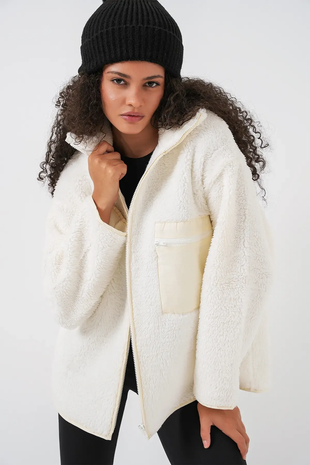 55446 Fermuarlı Oversize Peluş Mont - Bej