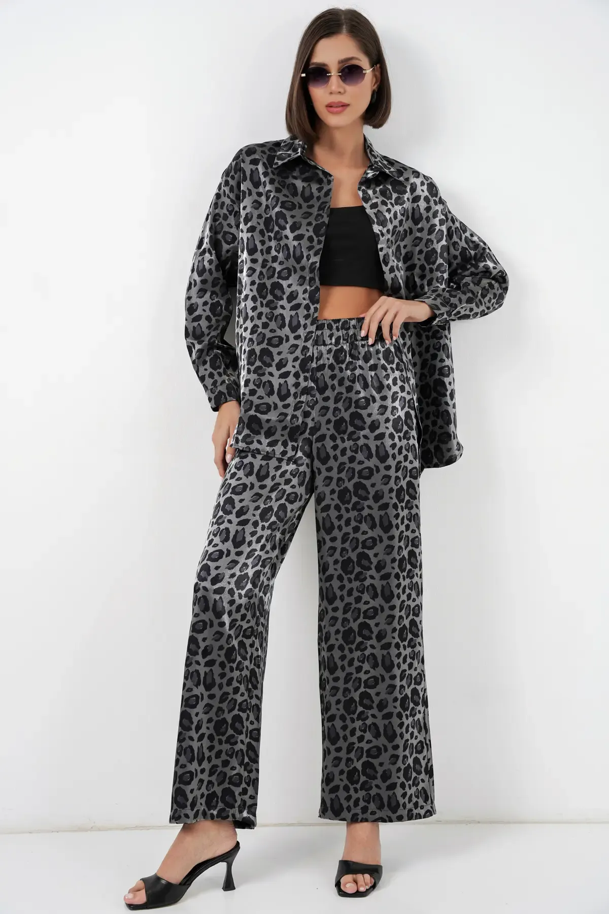 6699 Leopar Desenli Alt Üst Takım - Siyah