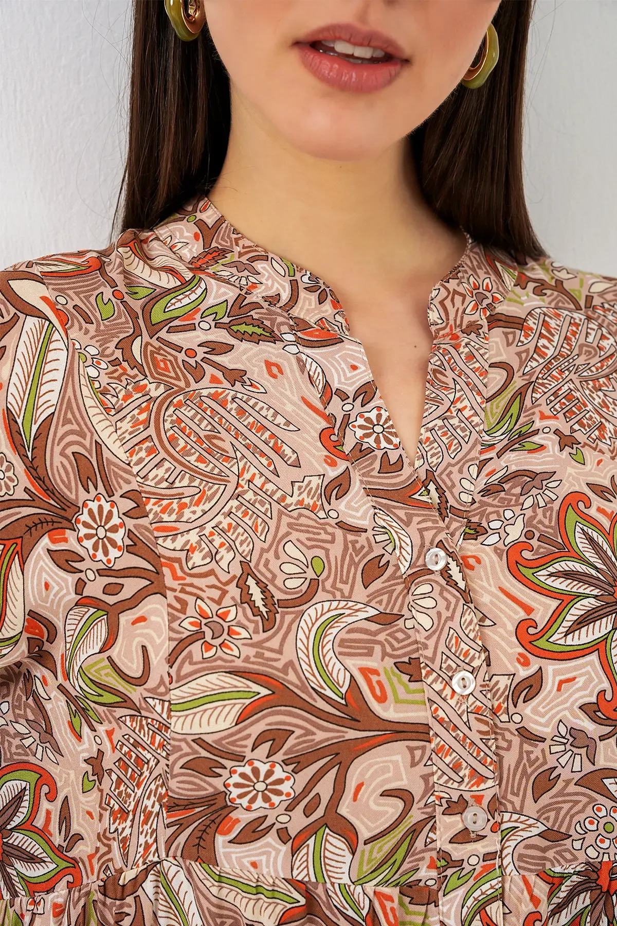 Kadın Desenli Uzun Tesettür Elbise 2585 - Sütlü Kahve