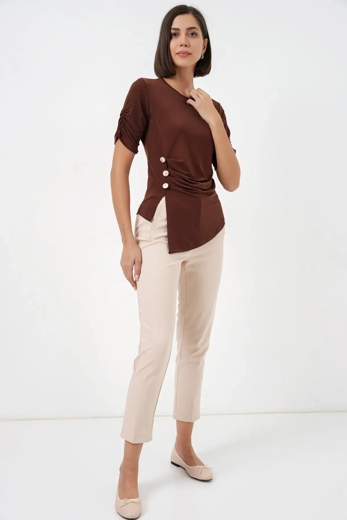 Kadın Düğme Detaylı Sandy Bluz 992 - Kahverengi