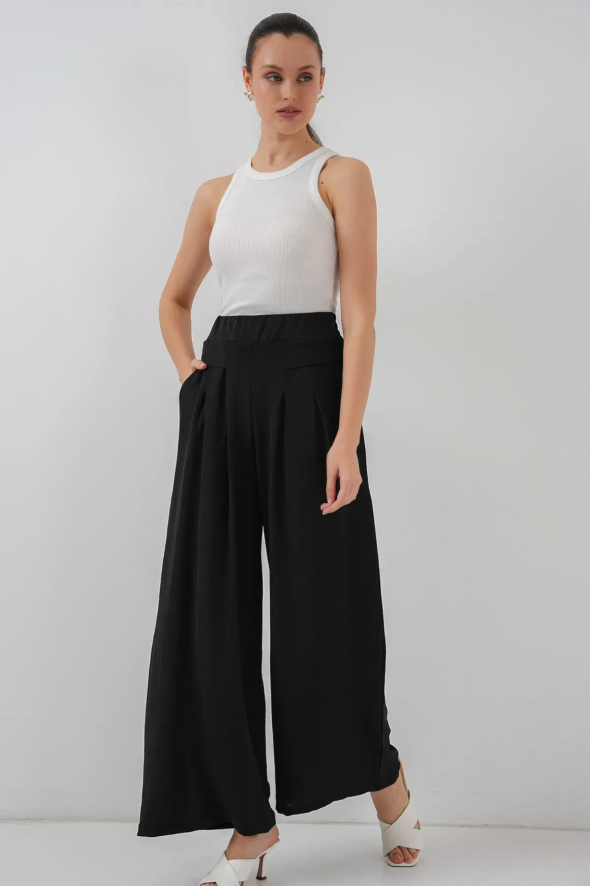 Kadın Geniş Paça Pileli Pantolon 6718 - Siyah