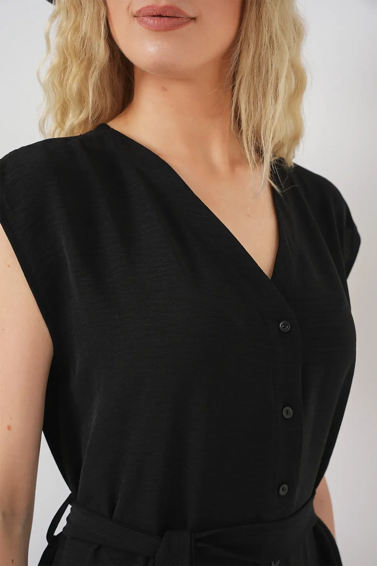 Kadın Sıfır Kol Kuşaklı Ayrobin Elbise 2568 - Siyah