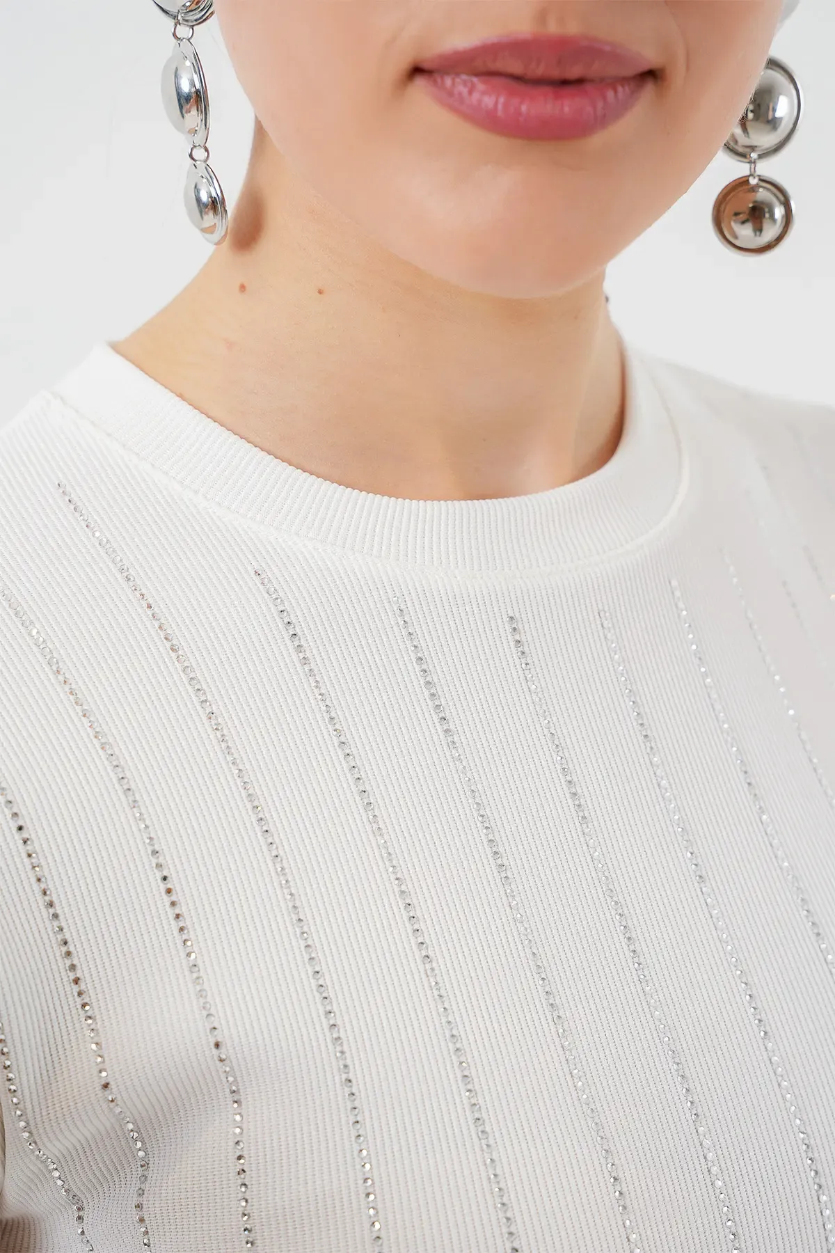 Kadın Sıfır Kol Taşlı Bluz 931 - Beyaz