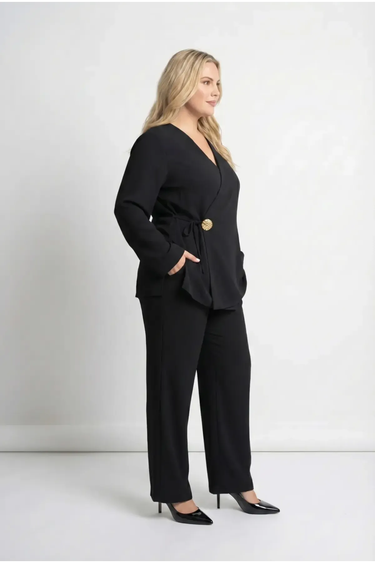 Kadın Siyah Büyük Beden Kruvaze Yaka Yandan Bağlamalı Tokalı Abiye Takım HZL26W-PR10121