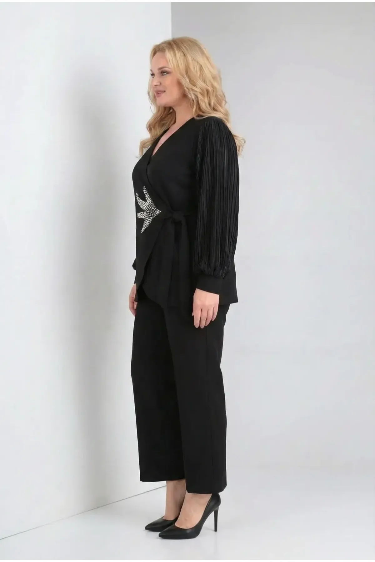 Kadın Siyah Büyük Beden Pliseli Kol İnci Detaylı Abiye Takım HZL26W-PR10111