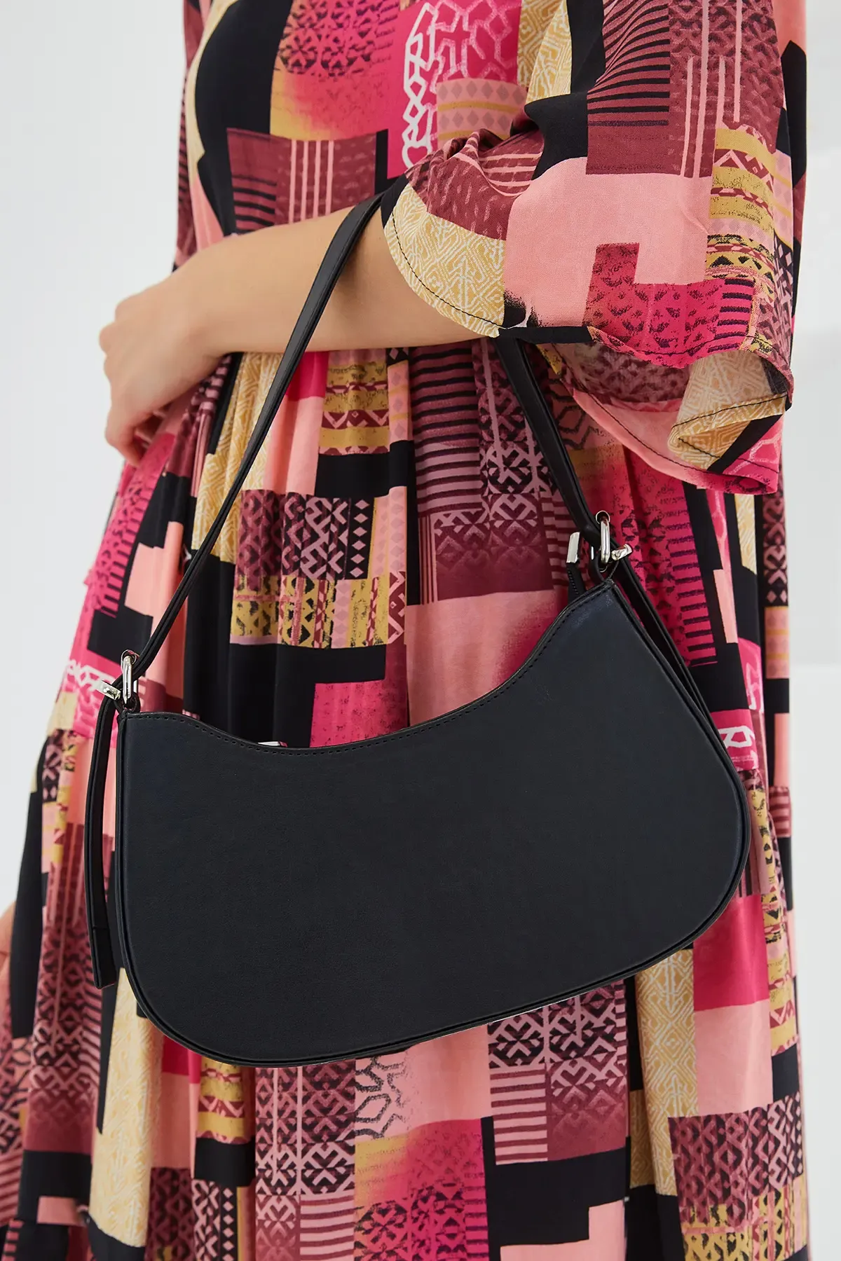 Kadın Siyah Düz Baget Çanta 010167