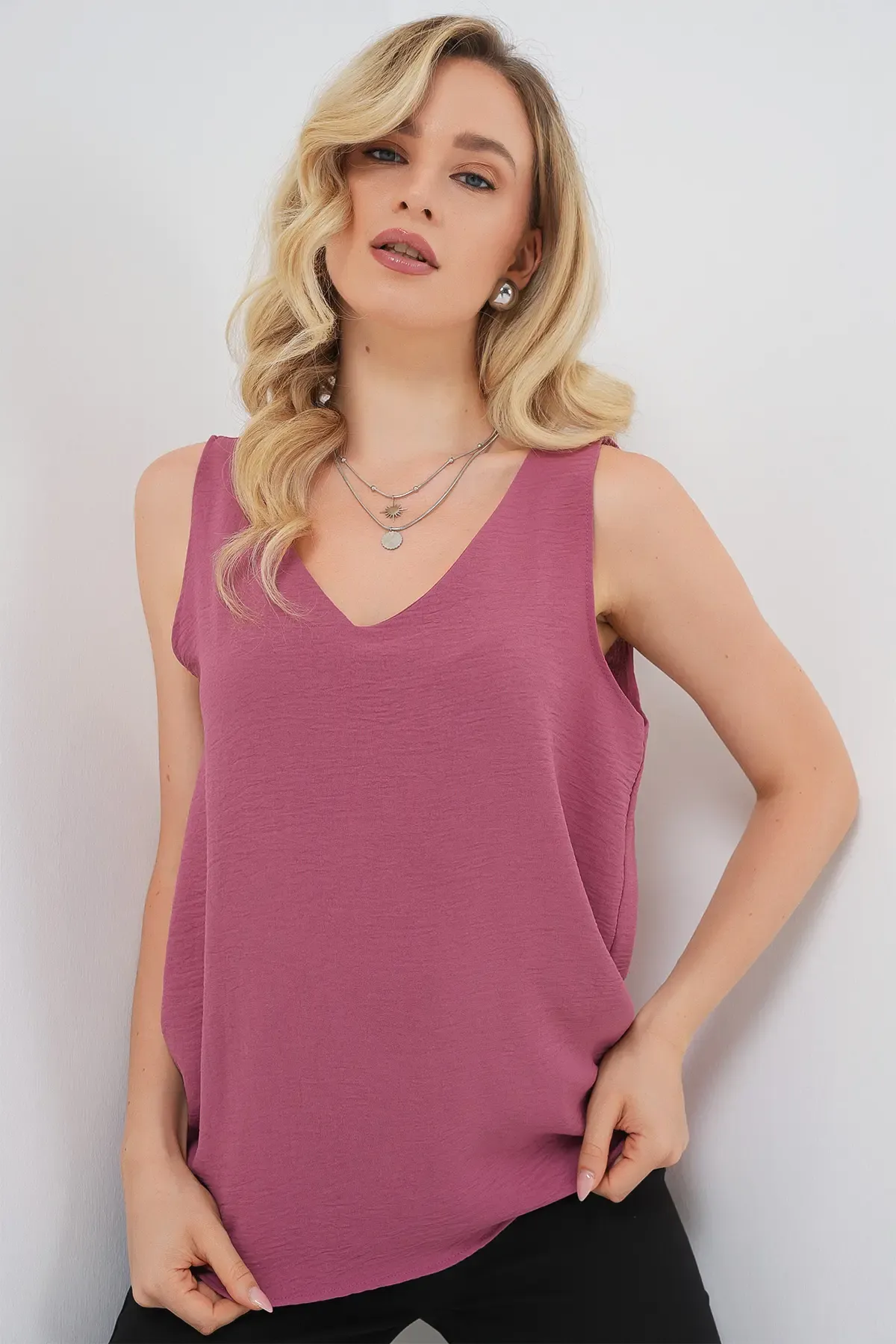 V Yaka Sıfır Kol Bluz 950 - A.Gül Kurusu