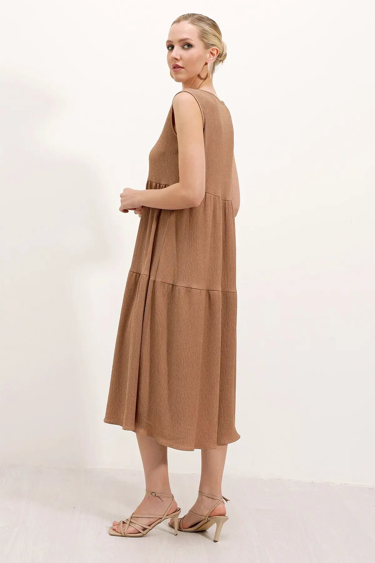 2448 Sıfır Kol Uzun Örme Elbise - Bisküvi