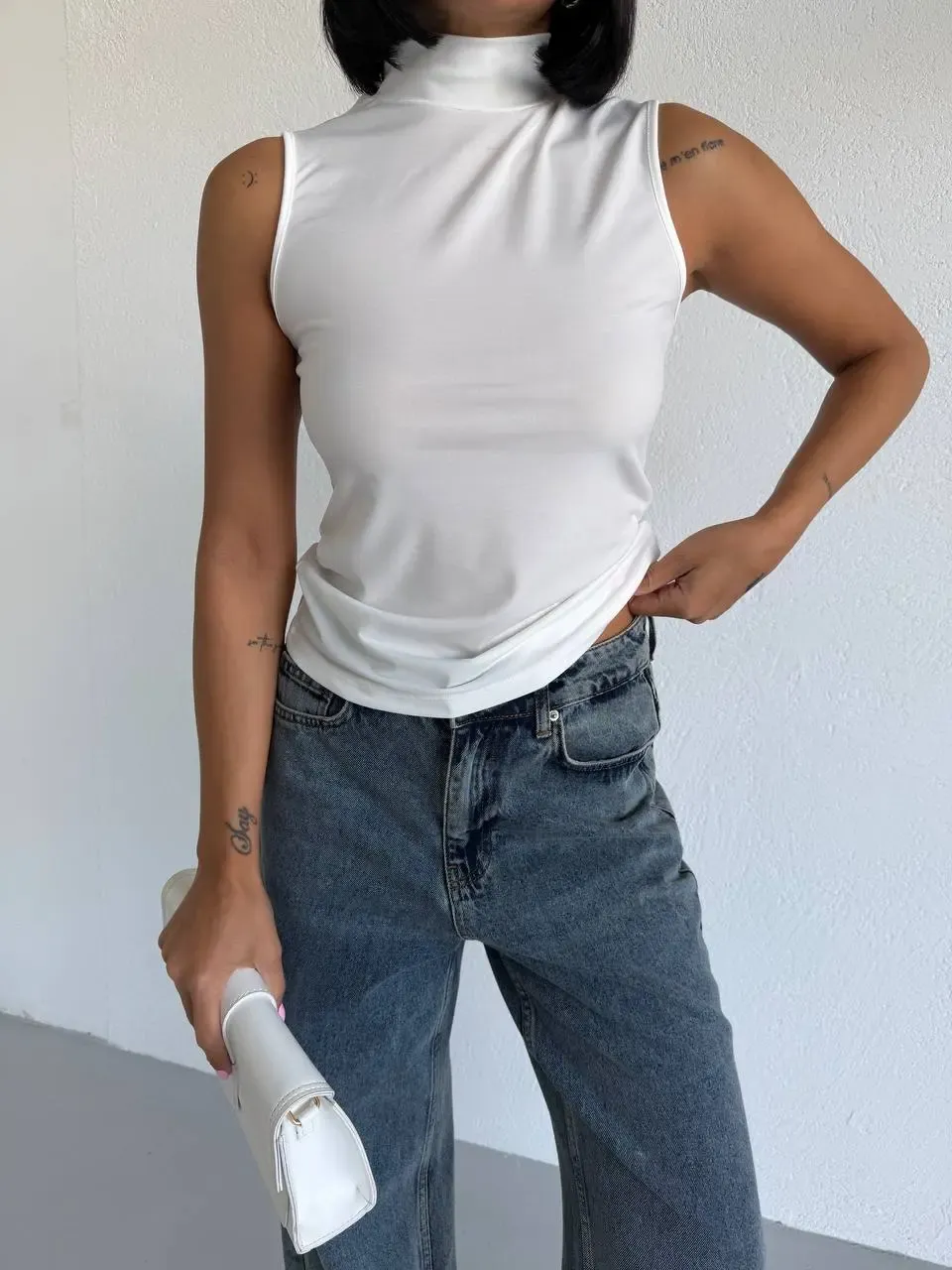 Kadın Beyaz Balıkçı Yaka Sıfır Kol Sandy Crop Bluz HZL26S-FRY123931