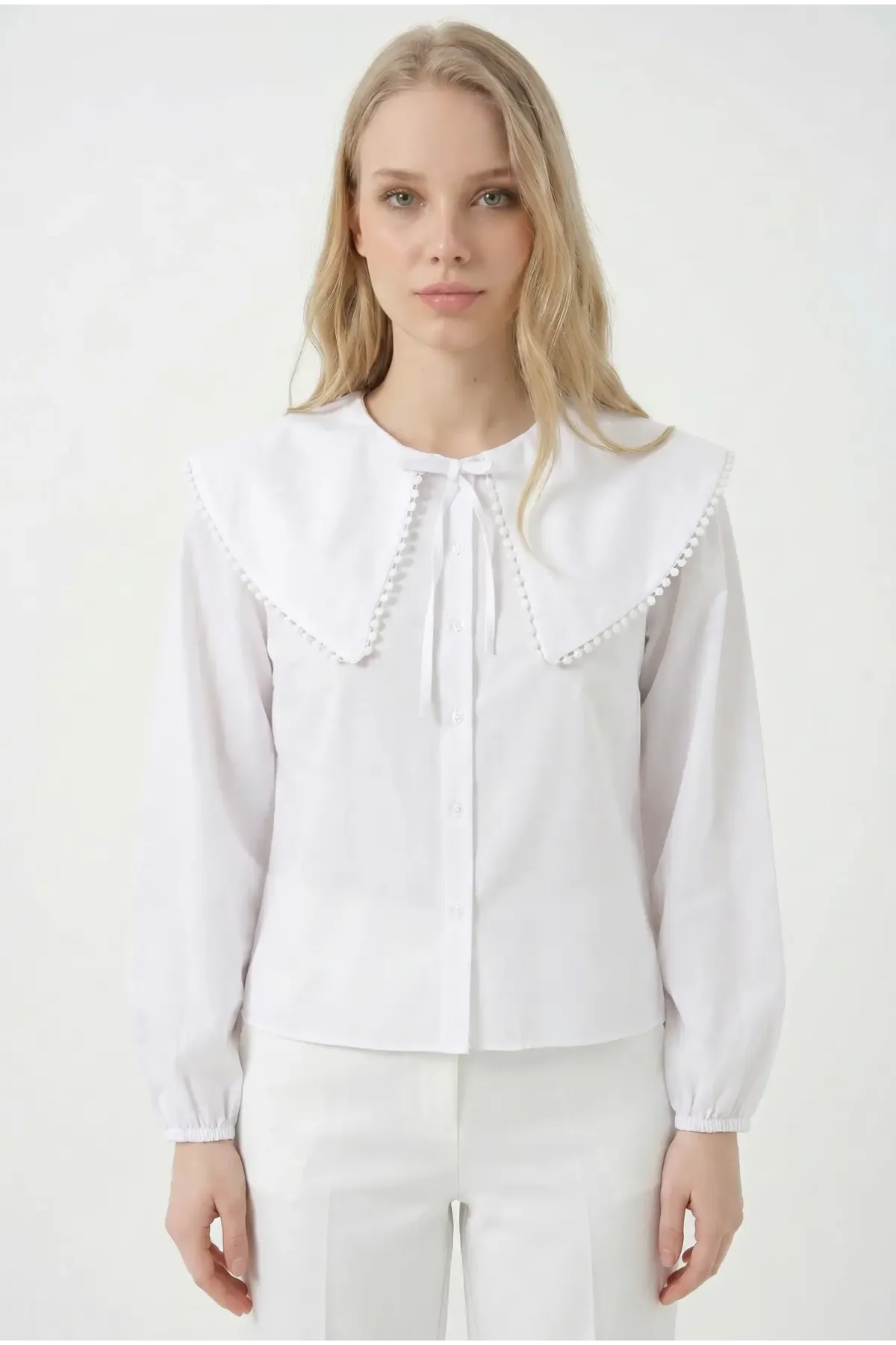 Kadın Beyaz Bebe Yaka Düğmeli Şık Günlük Gömlek HZL26S-BD1203141