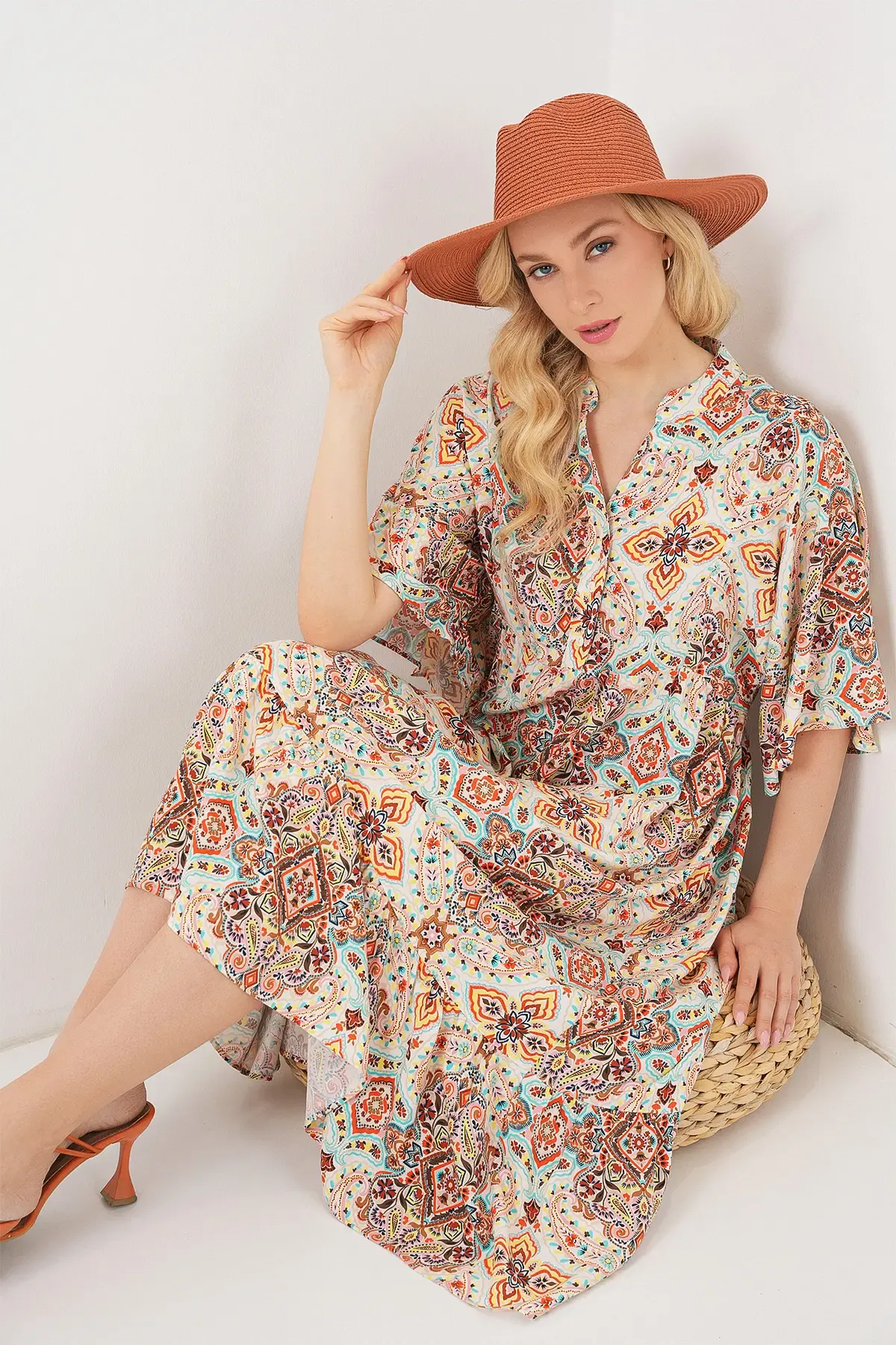 Kadın Desenli Kısa Kol Elbise 2562 - Kahverengi