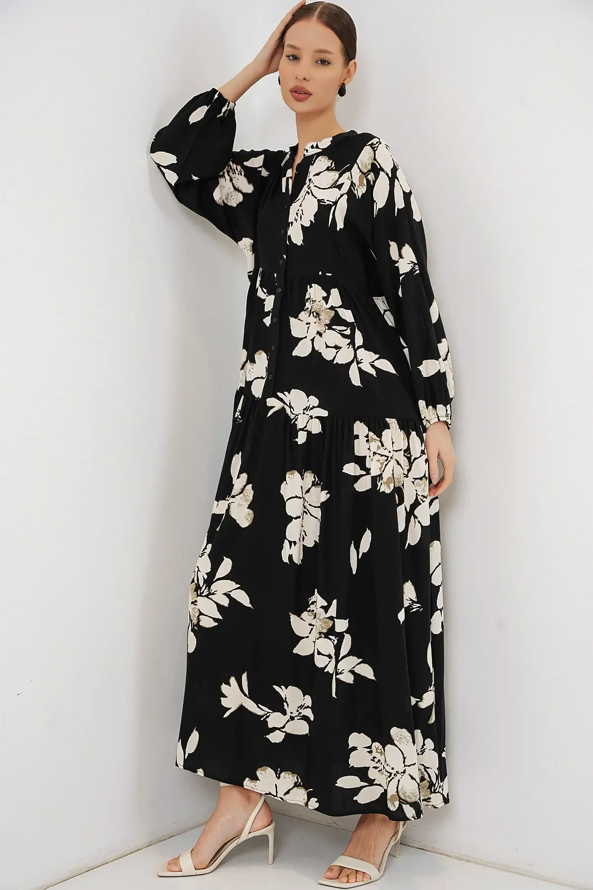 Kadın Desenli Uzun Tesettür Elbise 2585 - Düz Siyah