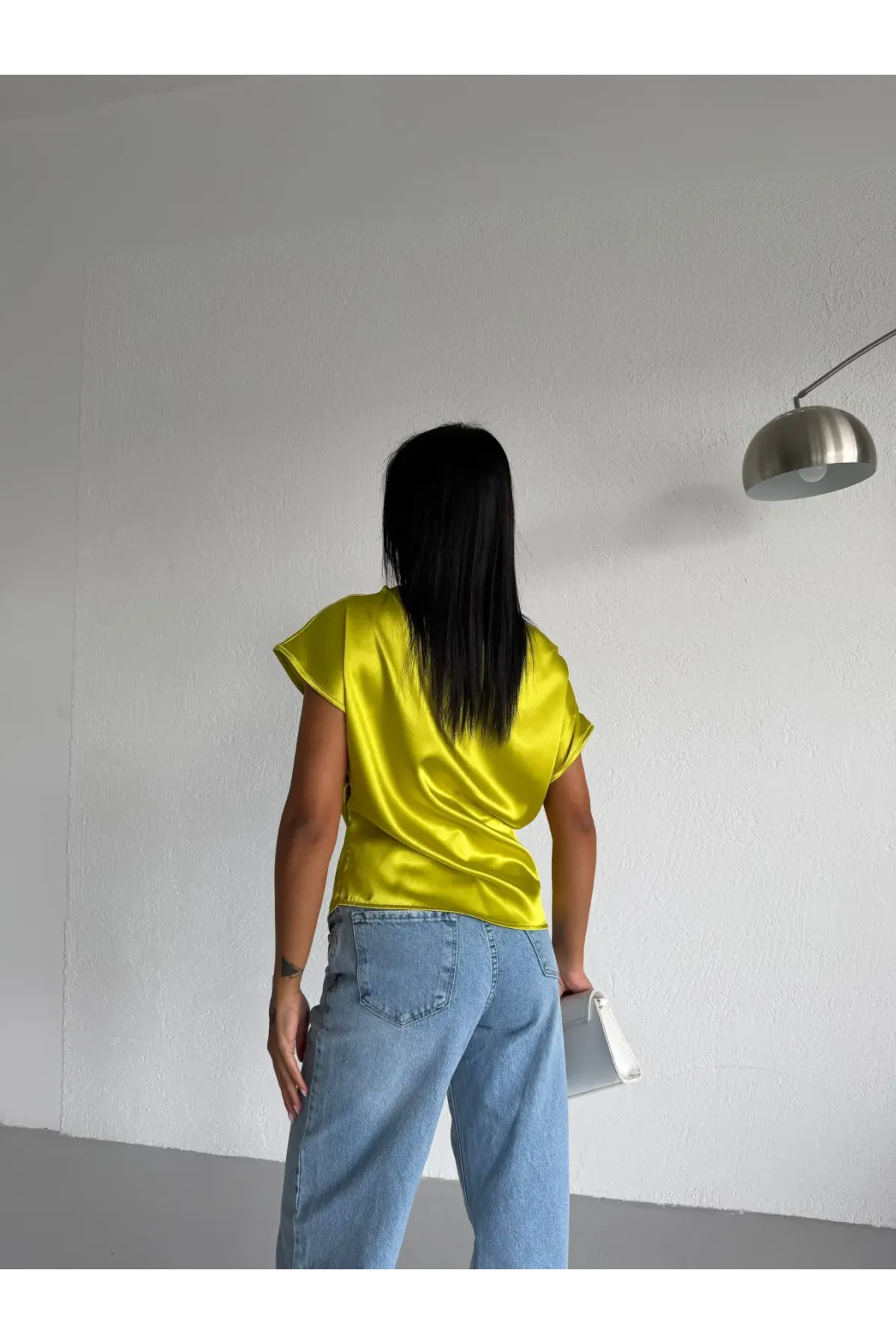 Kadın Fıstık Yeşil Tek Omuz Asimetrik Kesim Saten Bluz HZL26W-FRY121171