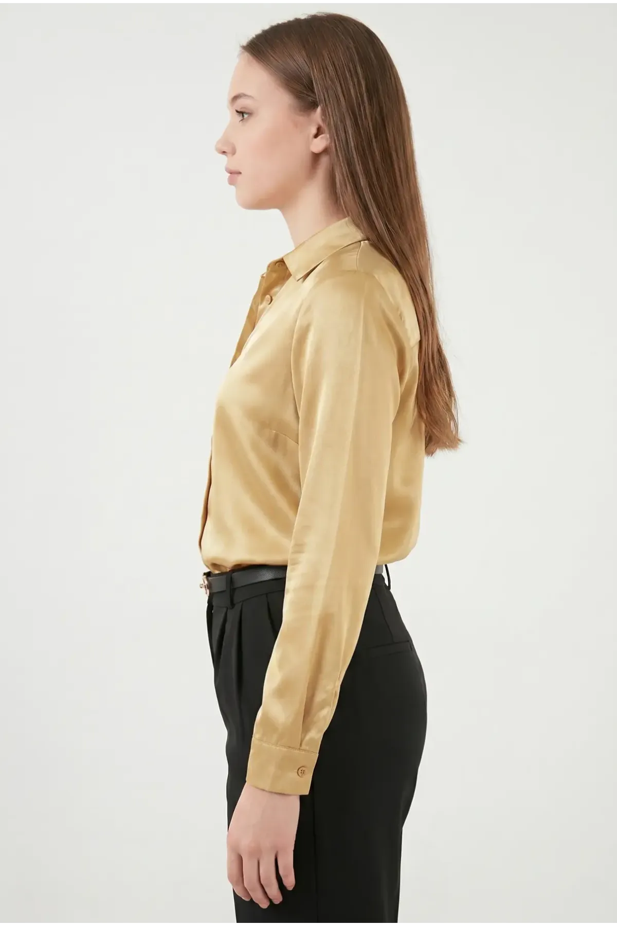 Kadın Gold Hafif Dökümlü Saten Yüzeyli Gömlek HZL22W-BD139641