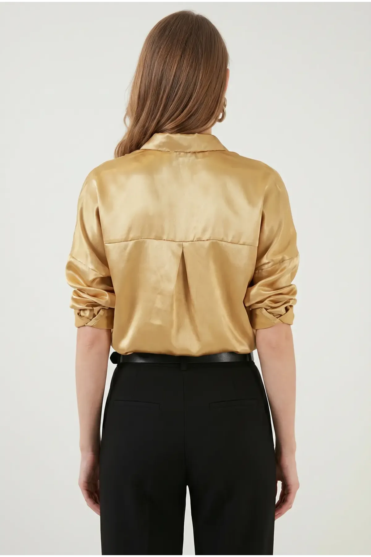 Kadın Gold Hafif Dökümlü Saten Yüzeyli Gömlek HZL22W-BD139641