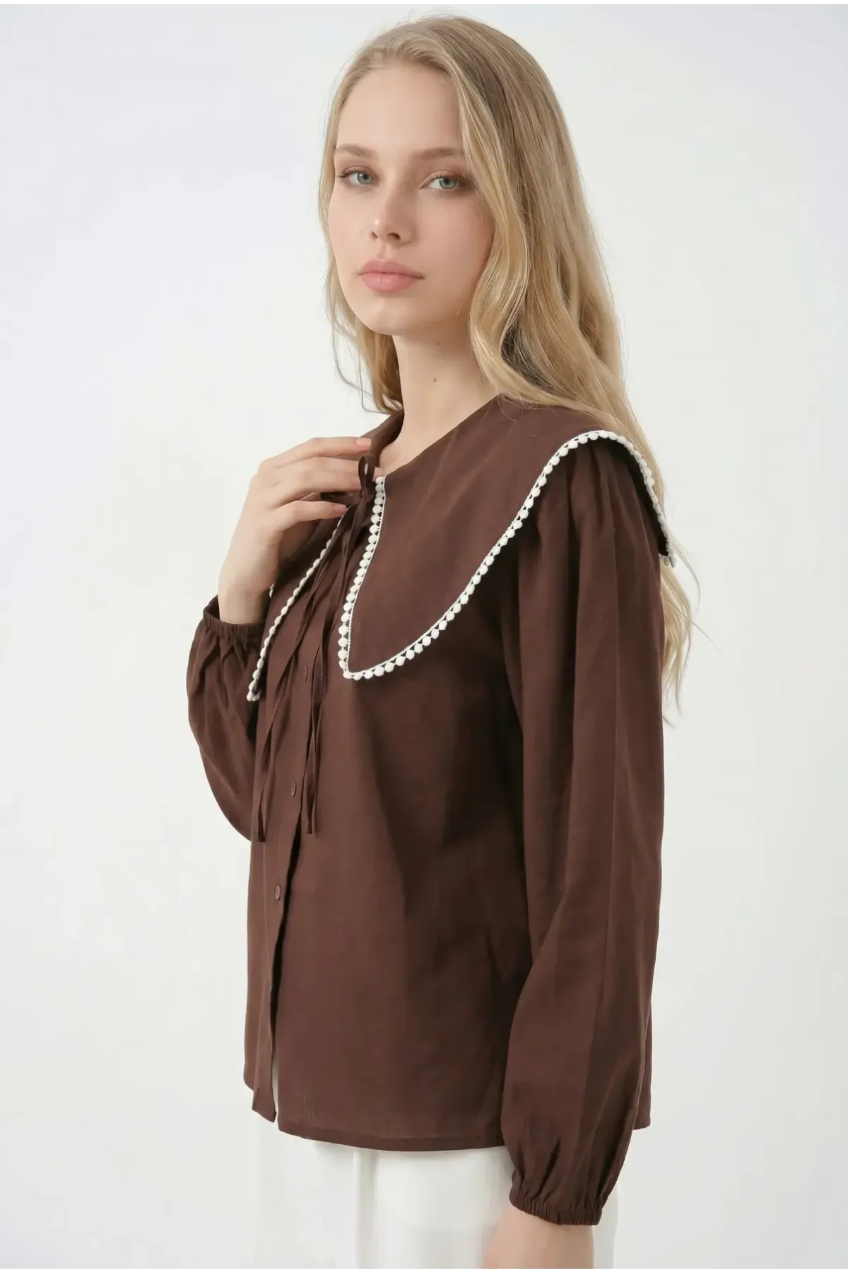 Kadın Kahverengi Bebe Yaka Düğmeli Şık Günlük Gömlek HZL26S-BD1203141