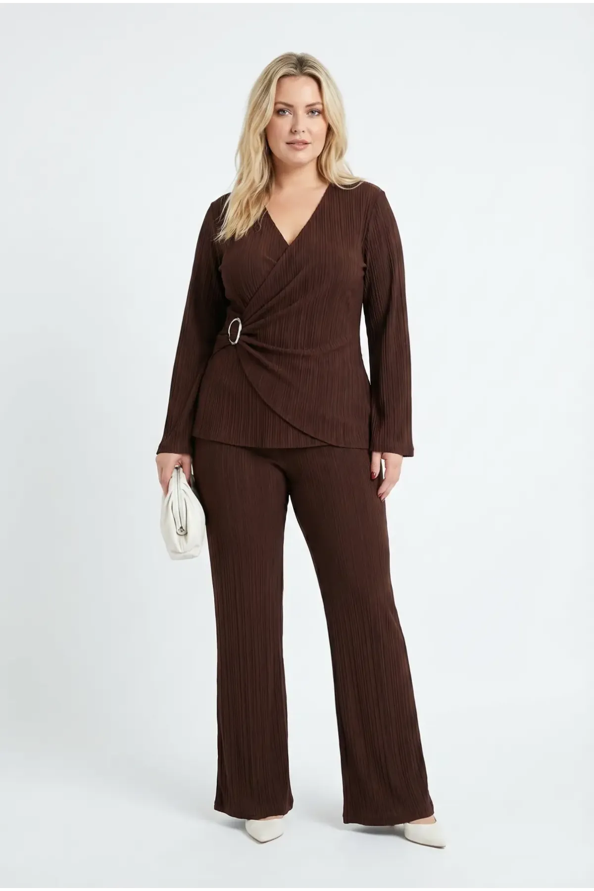 Kadın Kahverengi Büyük Beden Toka Detaylı Pliseli Alt Üst Abiye Takım HZL26W-PR10101