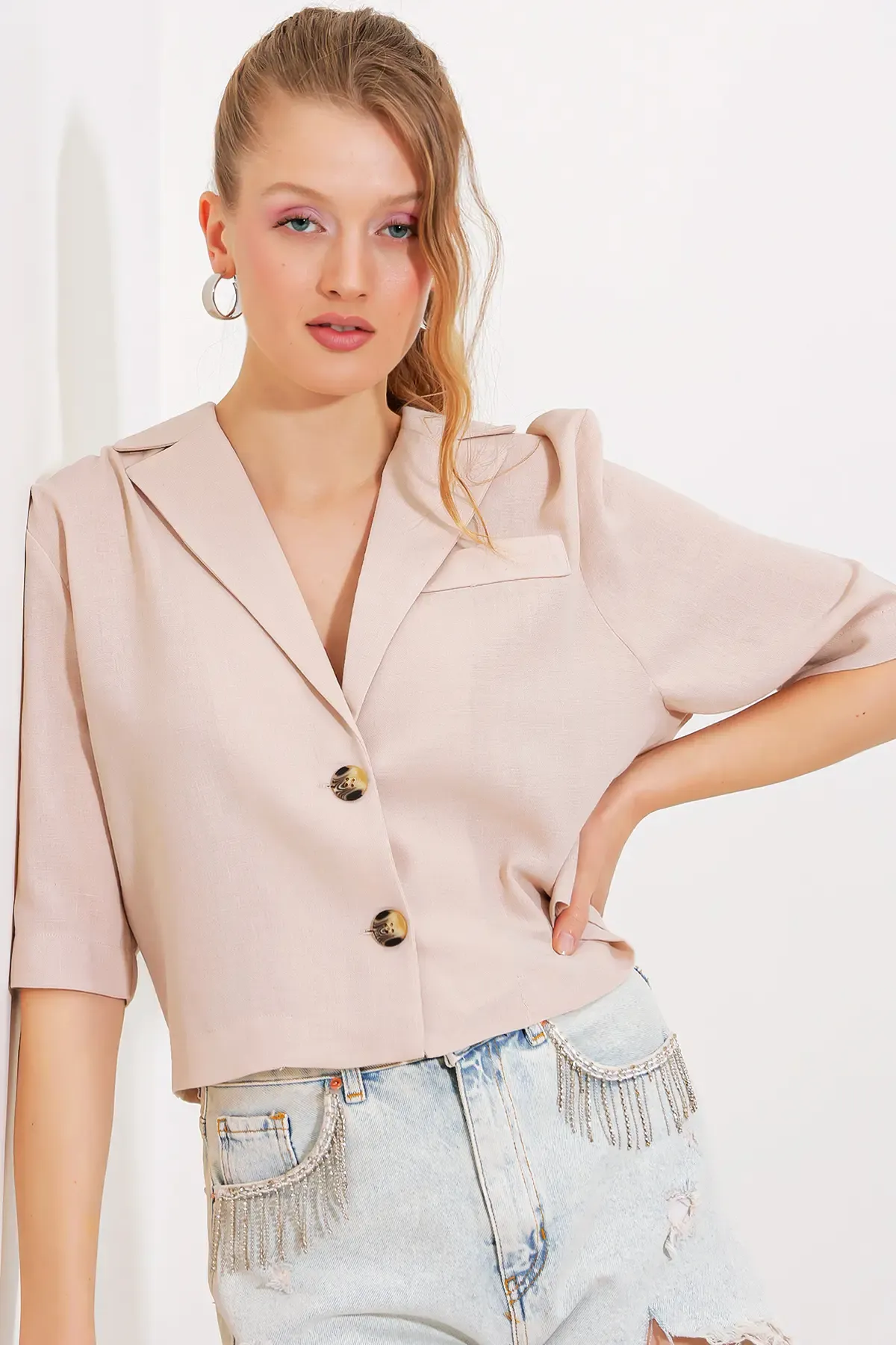 Kadın Krem Çift Düğmeli Oversize Crop Keten Ceket 0706