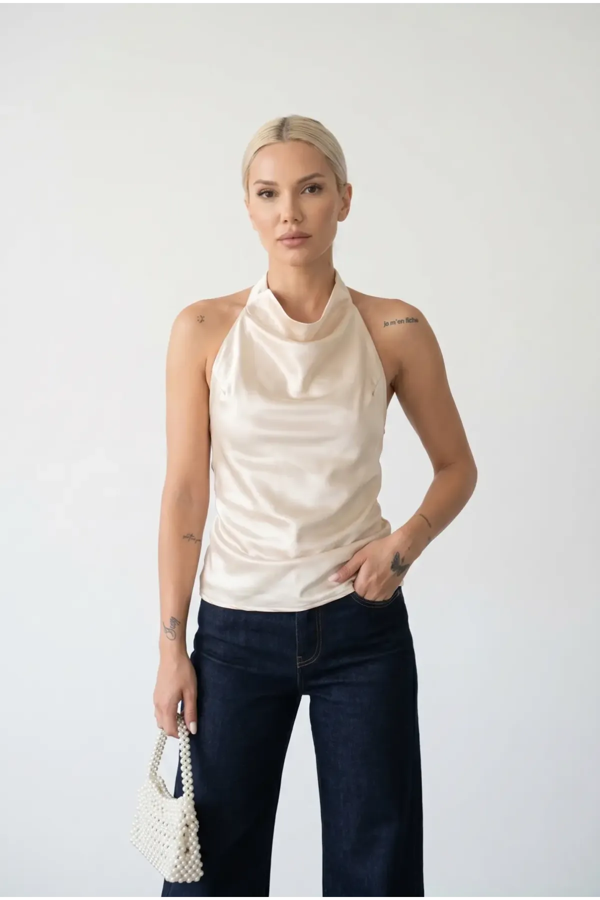 Kadın Krem Halter Yaka Saten Kumaş Sırt Dekolteli Bluz HZL26W-FRY123801