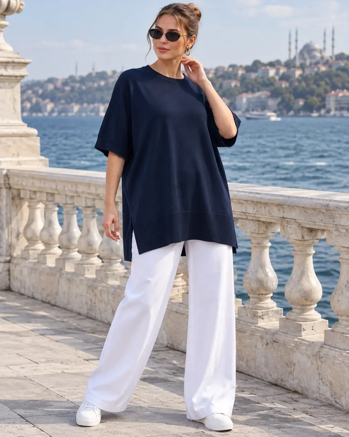 Kadın Lacivert Oversize Yandan Yırtmaçlı Uzun Yumuşak Dokulu Triko Kazak HZL28W-WM3390