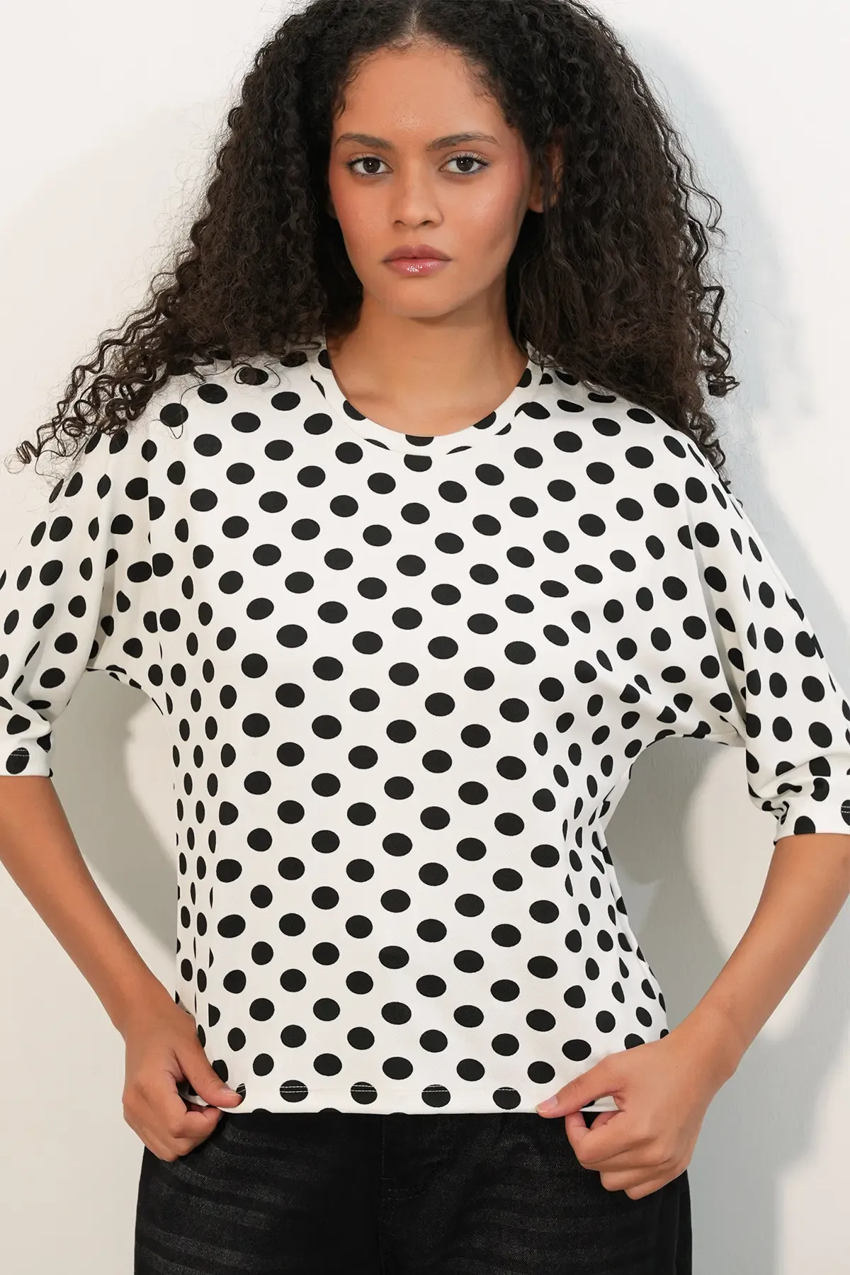 Kadın Oversize Puantiyeli Bluz 40020 - Beyaz