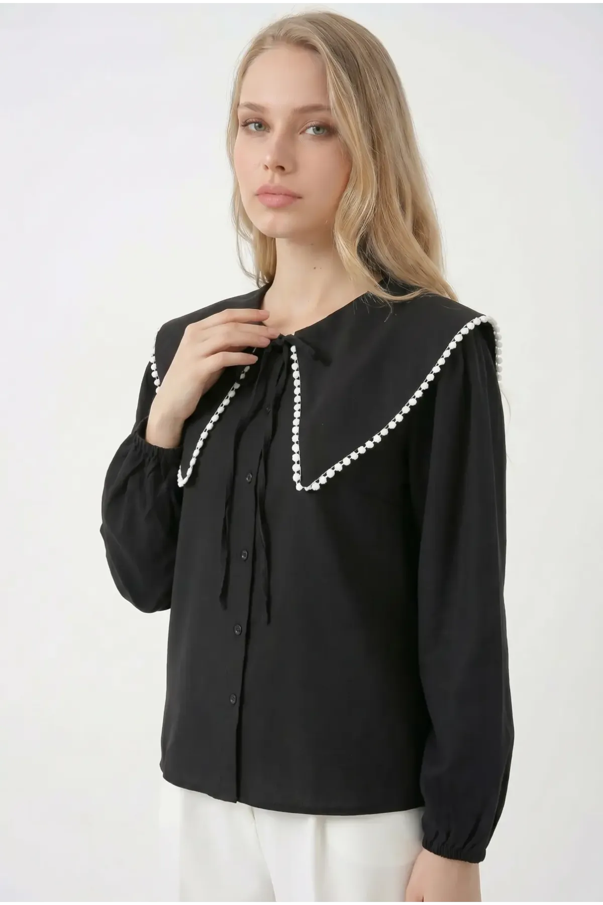 Kadın Siyah Bebe Yaka Düğmeli Şık Günlük Gömlek HZL26S-BD1203141