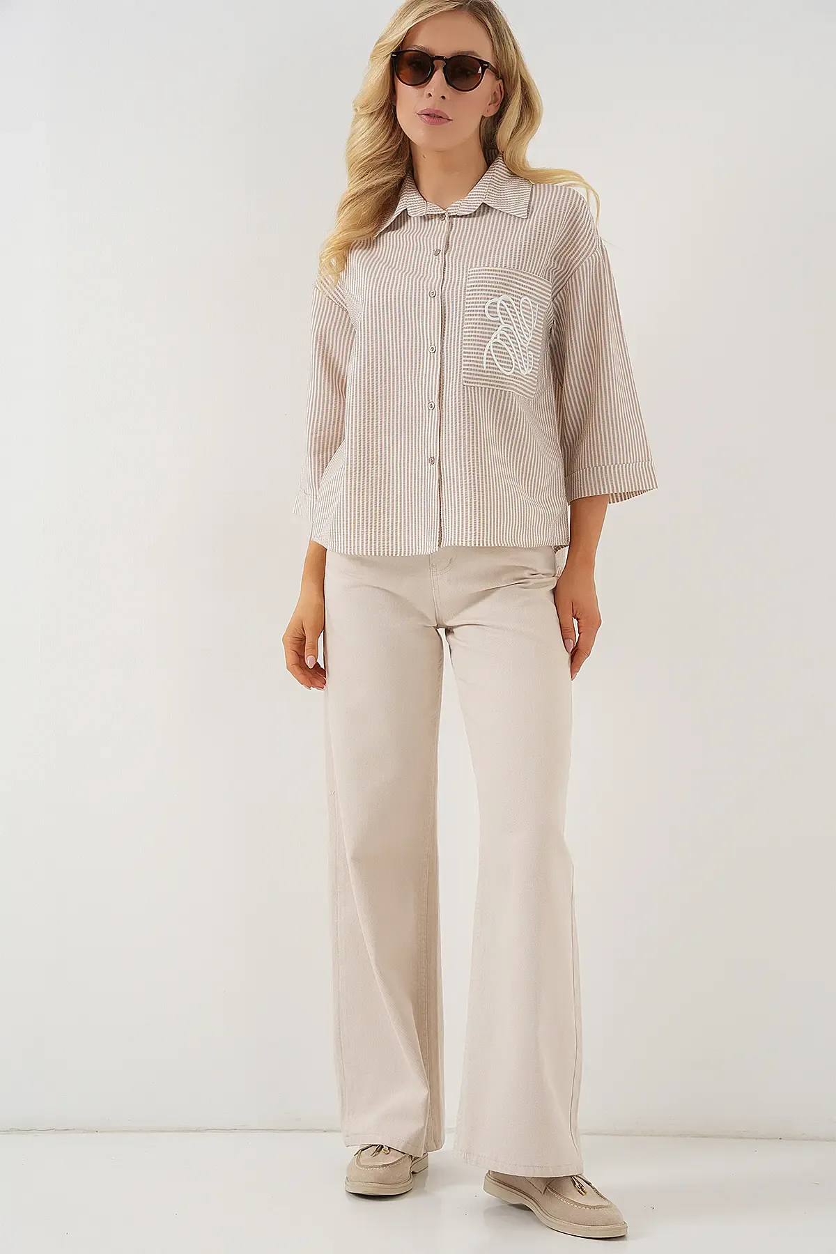 Kadın Tek Cep Nakışlı Gömlek 20328 - Bej