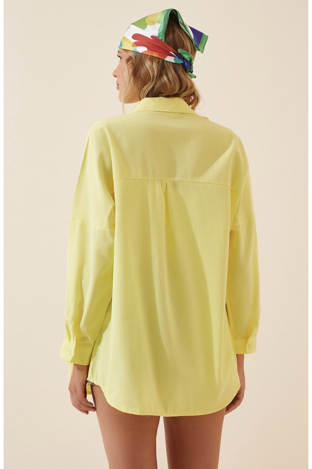Kadın Açık Sarı Oversize Uzun Basic Gömlek  HZL22W-BD139001