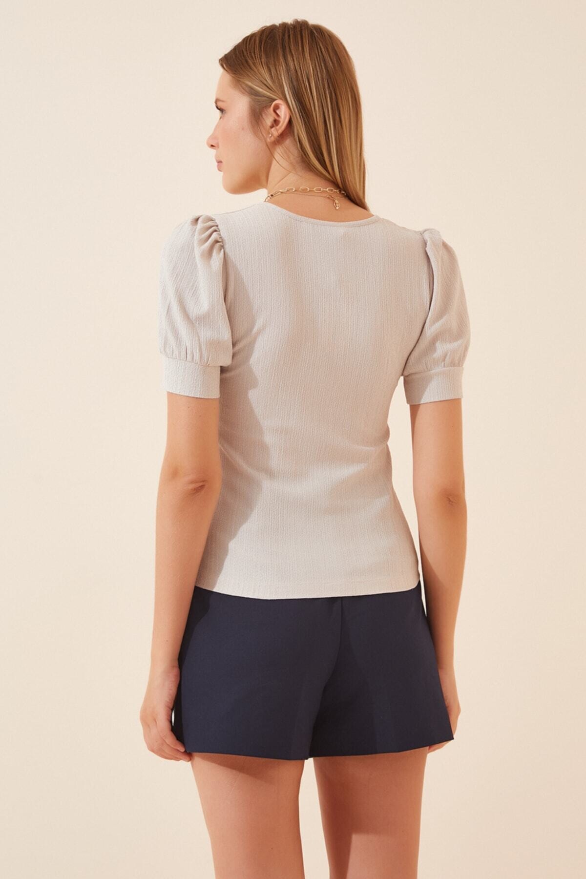 Kadın Bej Kare Yaka Örme Bluz HZL22W-BD104091